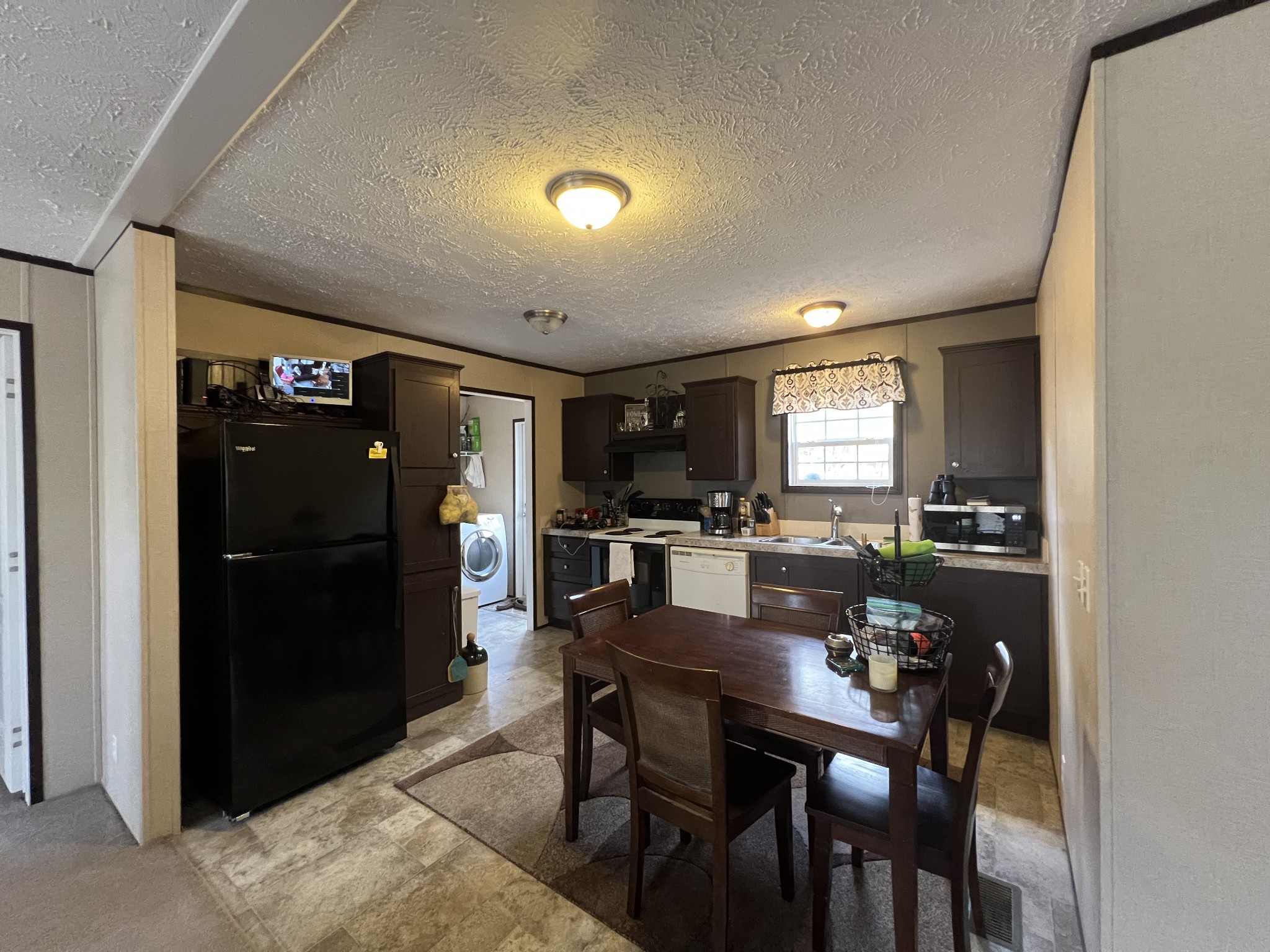 1049 Lena Rosson Rd Property Photo 3