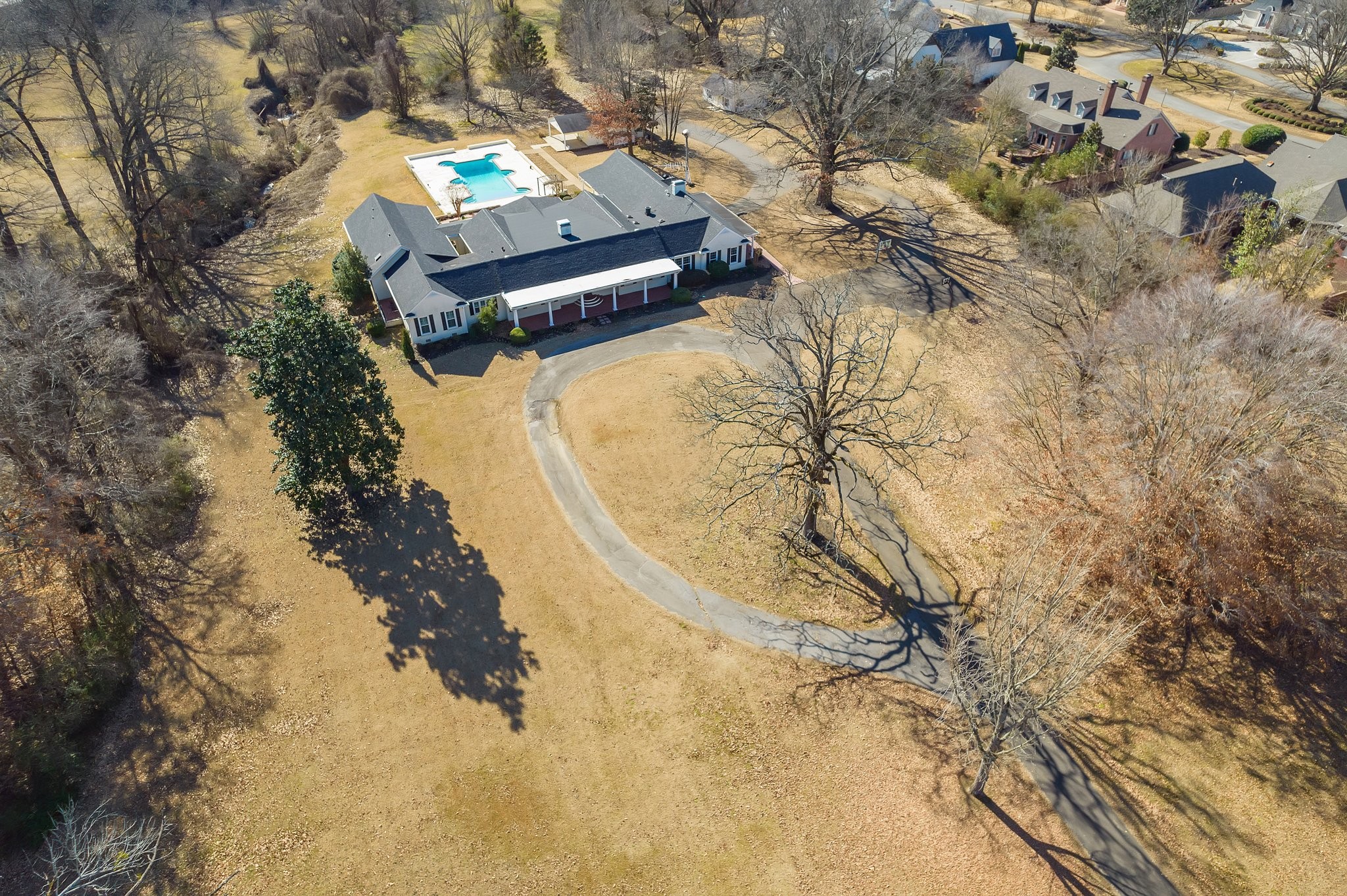 222 Country Club Ln Property Photo 63