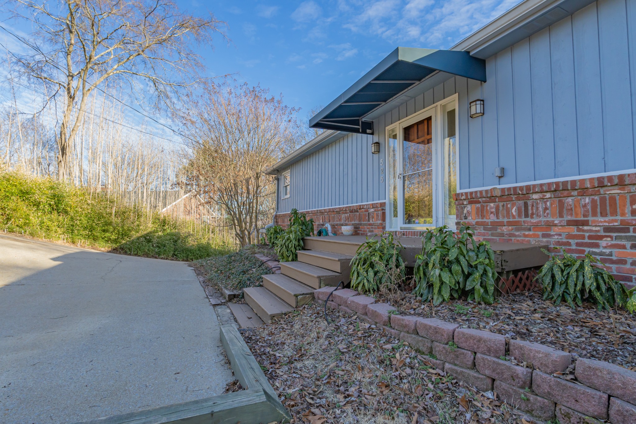 525 Saddle Dr Property Photo 3
