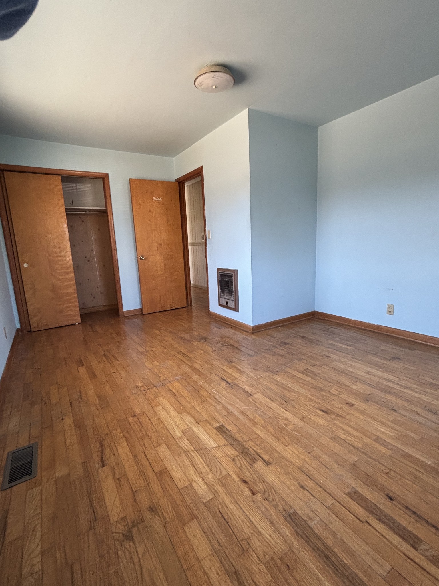 30 Peachtree St Property Photo 13