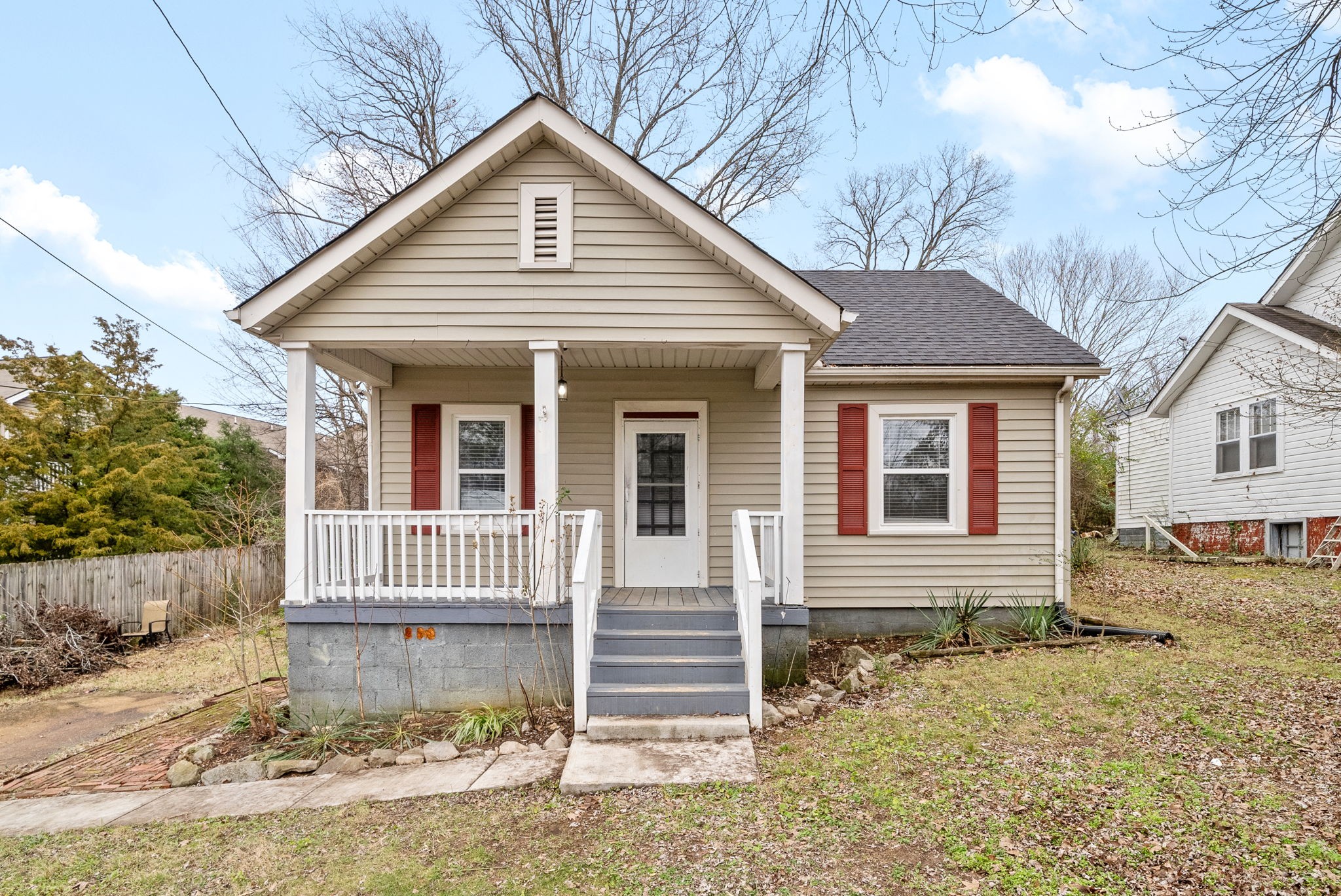 717 Gracey Ave Property Photo 4