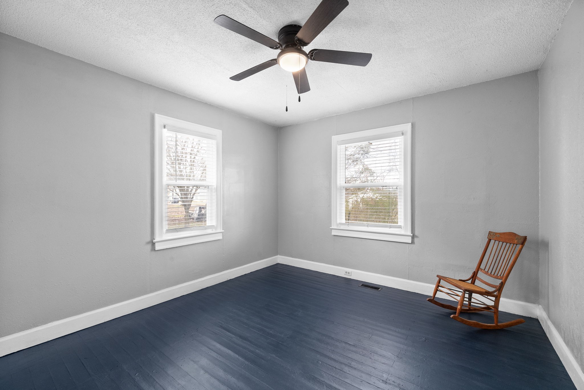 717 Gracey Ave Property Photo 17