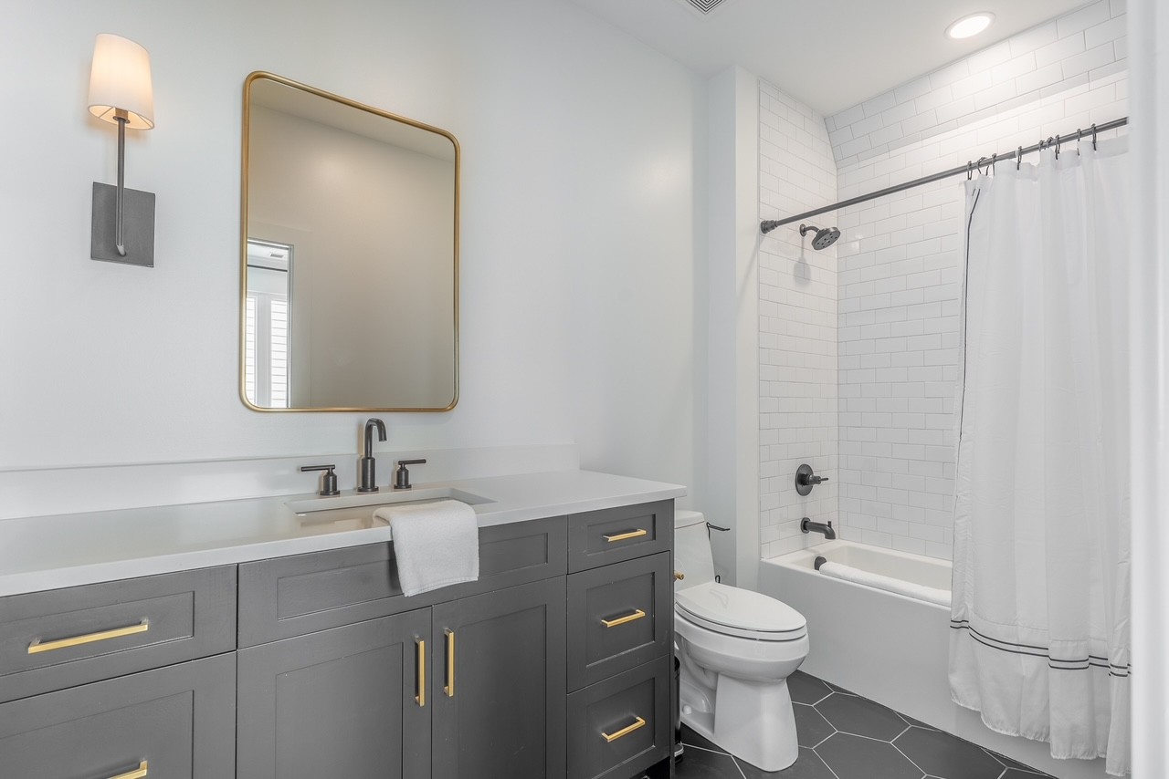 1206b Ireland St Property Photo 44