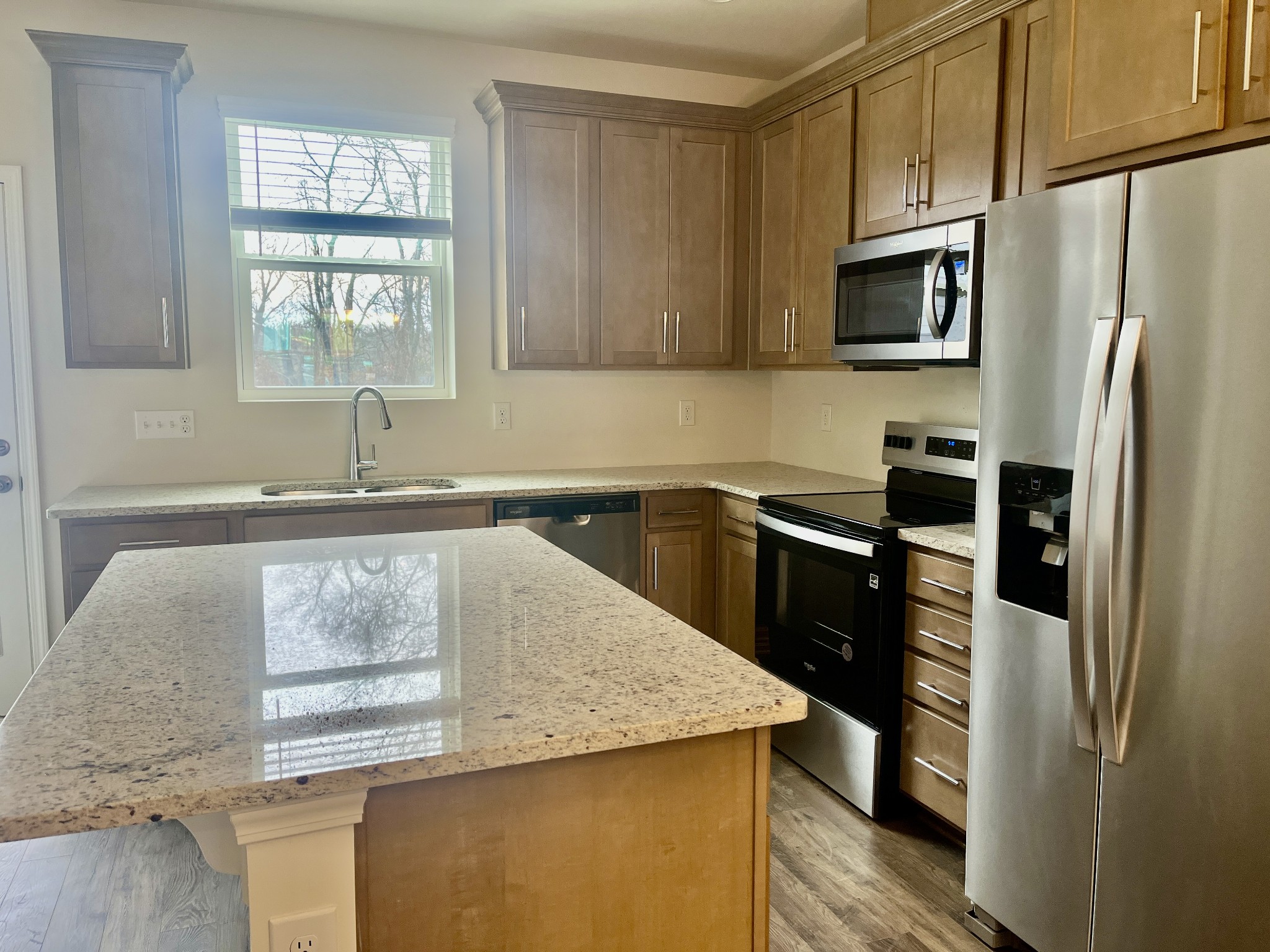 5206 Gladecress Ln Property Photo 3