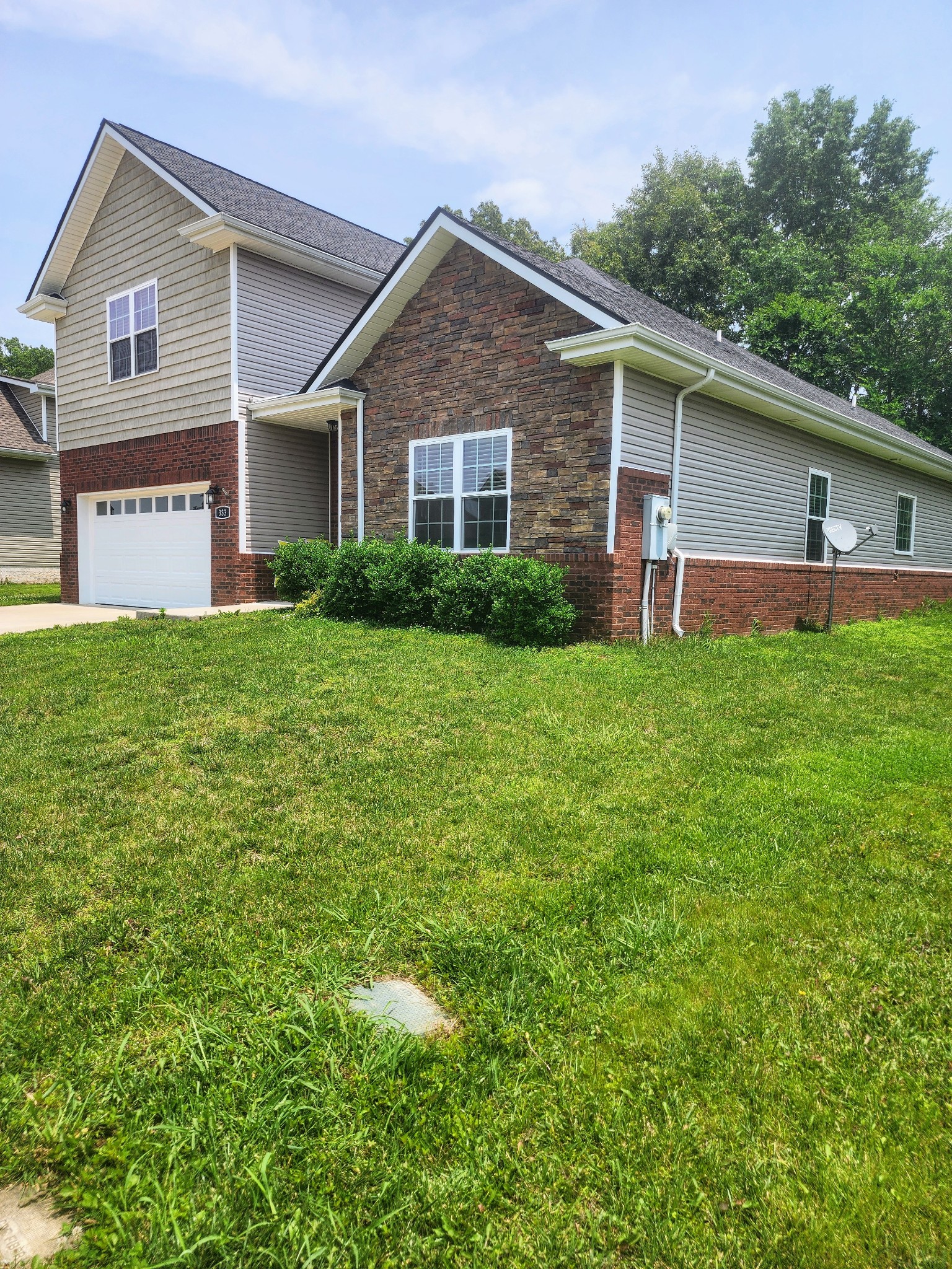 333 Chase Dr Property Photo 1