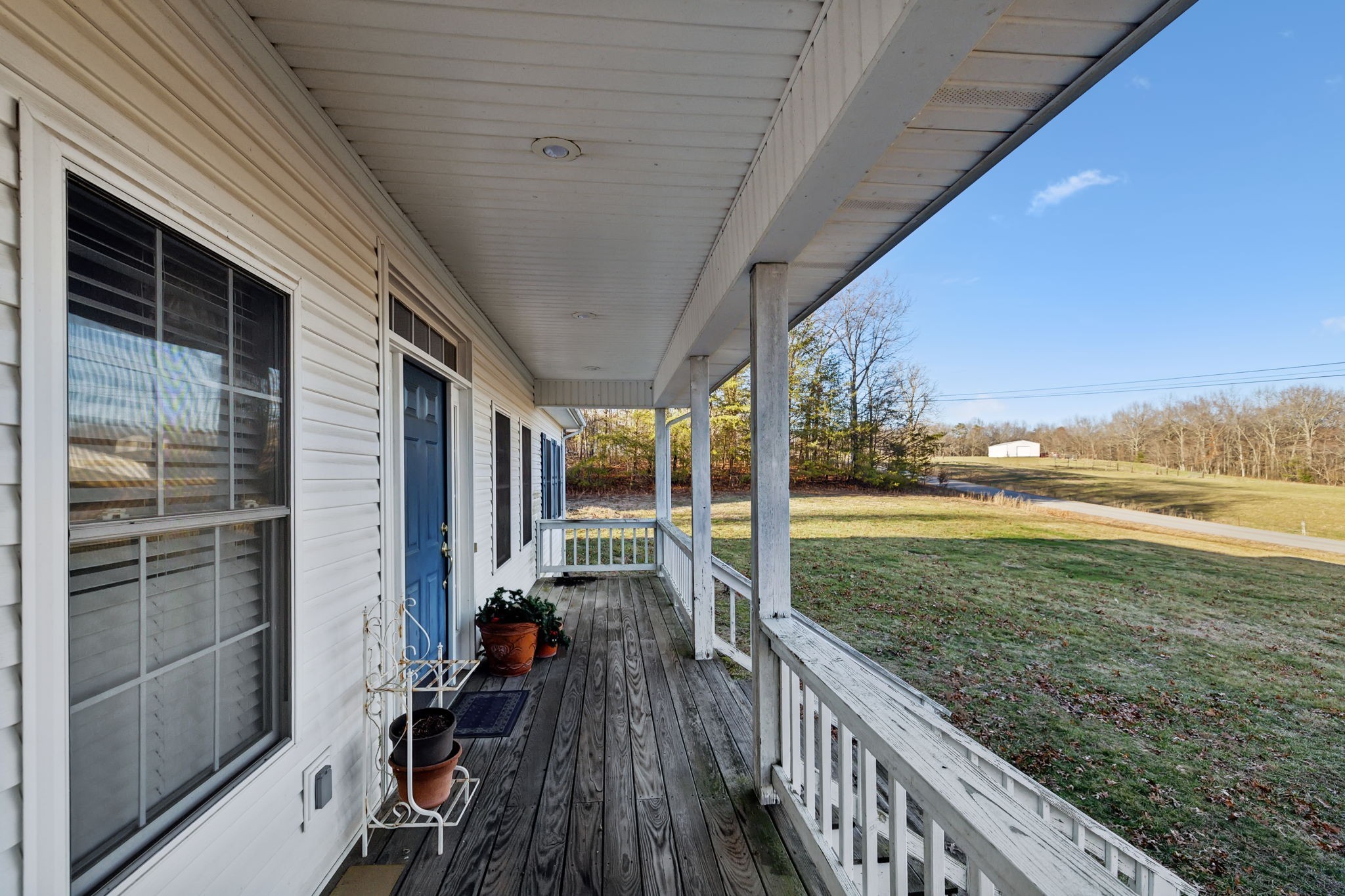 238 Laurel Rd Property Photo 9
