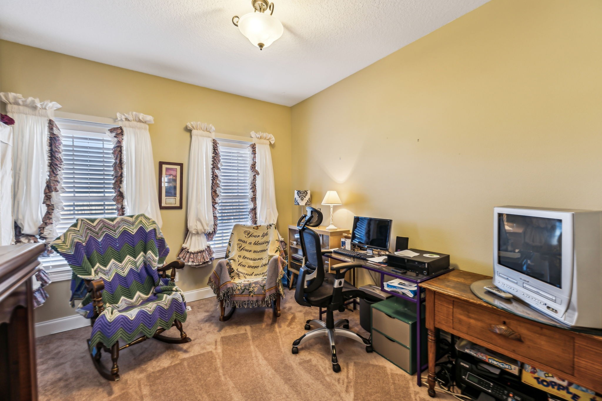 238 Laurel Rd Property Photo 35