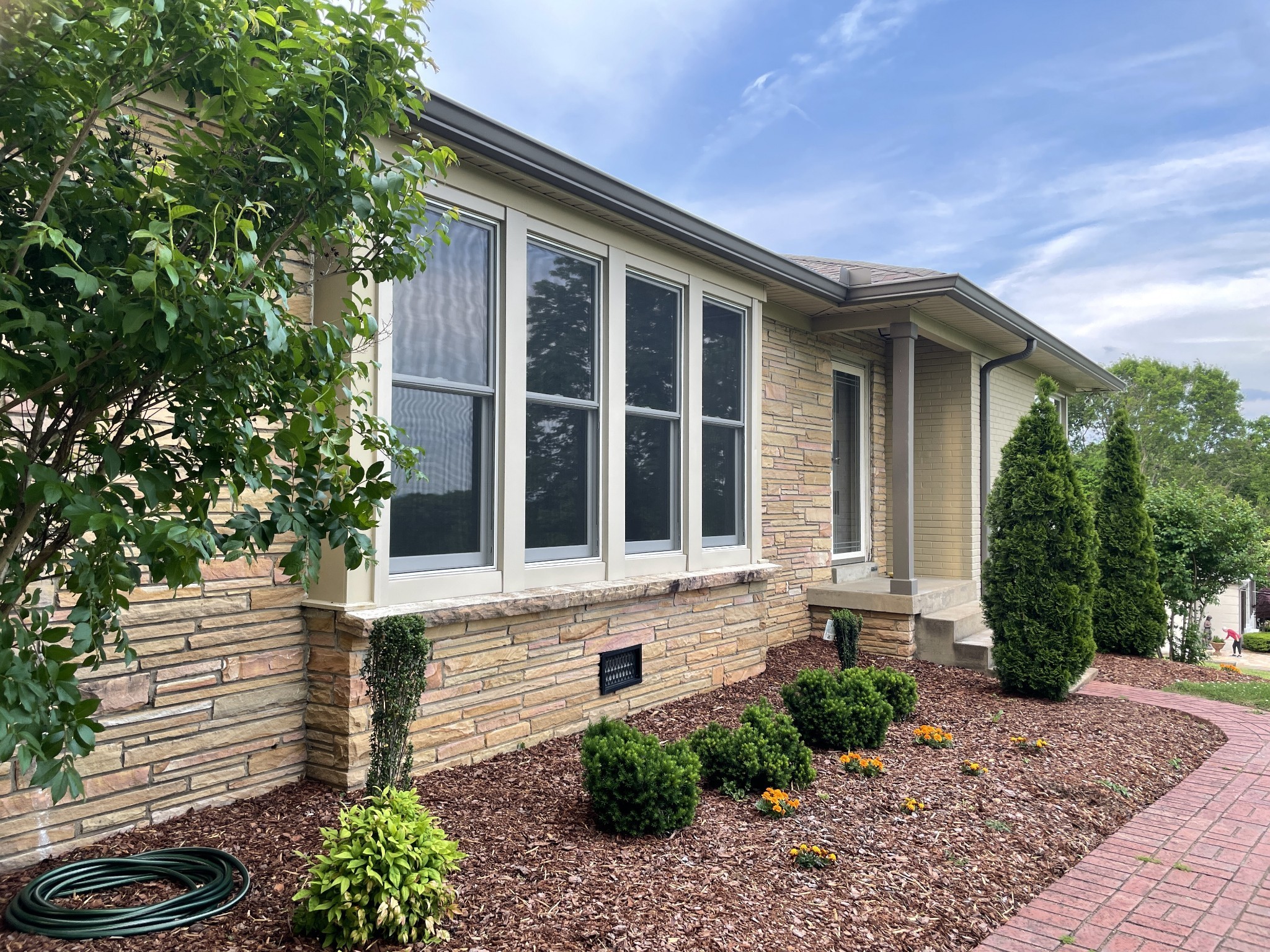 814 Brentview Dr Property Photo