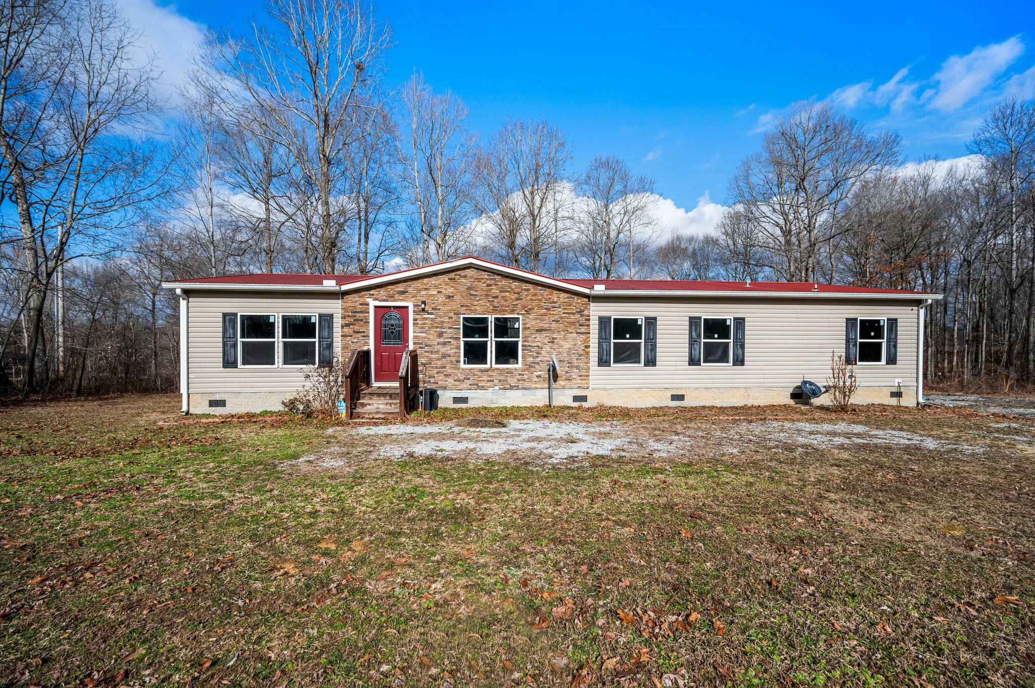 6684 Wesley Ridge Rd Property Photo