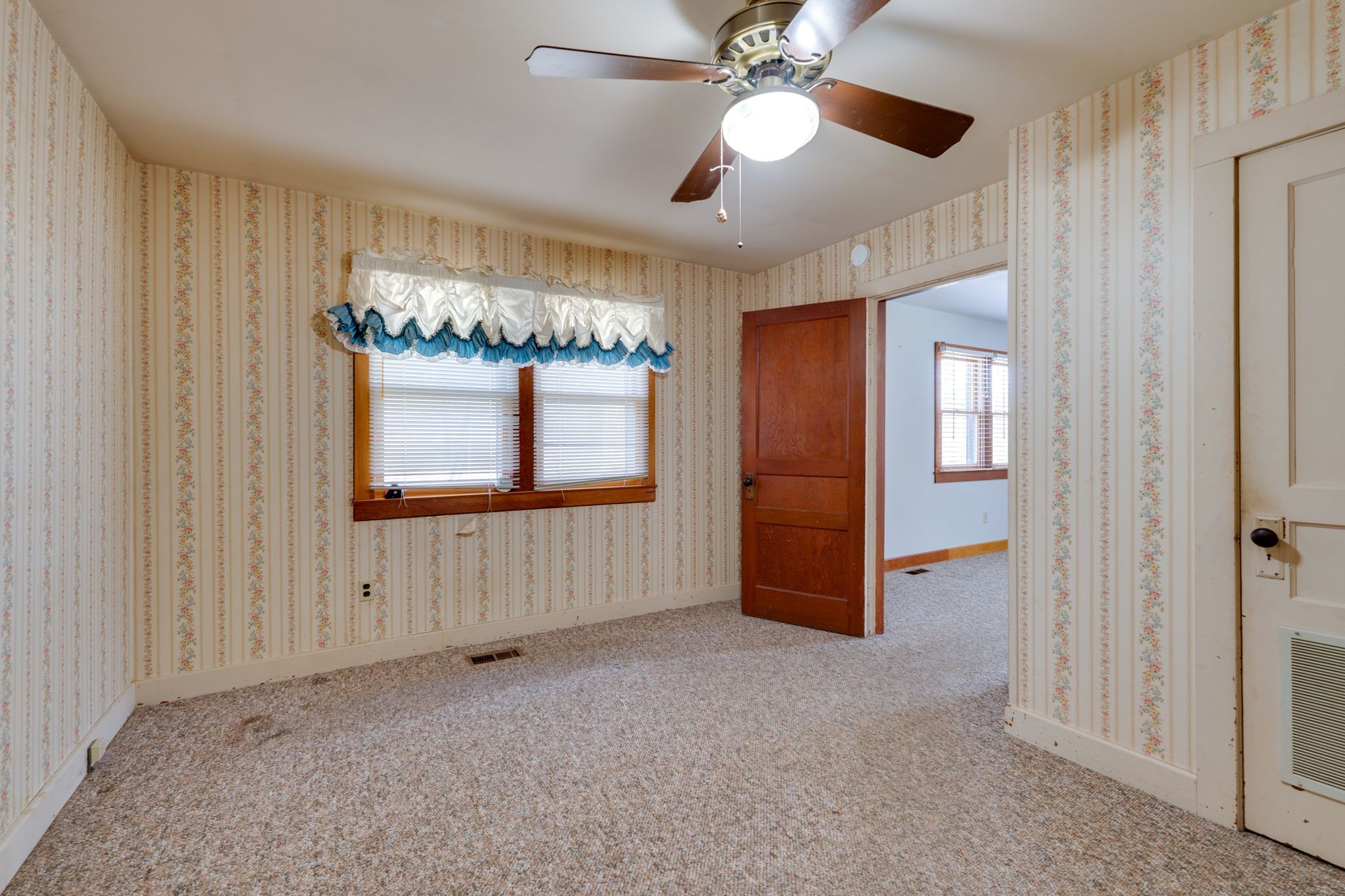 1214 Highway 70 Property Photo 11