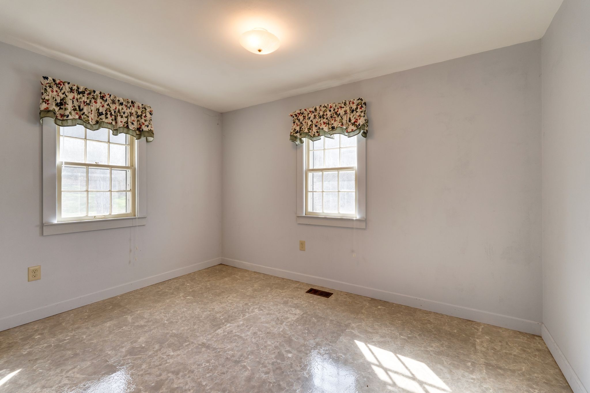 1214 Highway 70 Property Photo 14