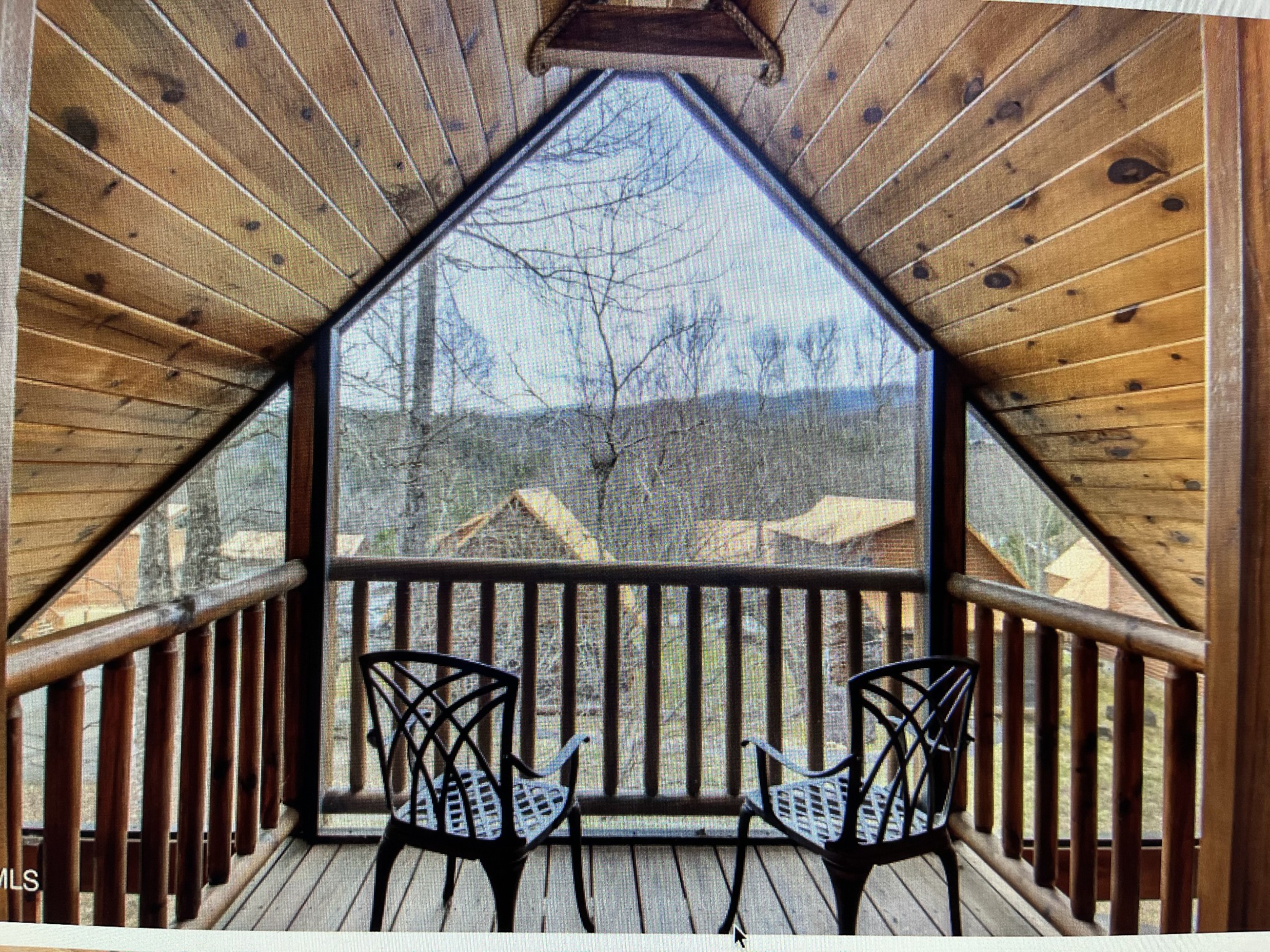 131 White Oak Resort Way Property Photo 2