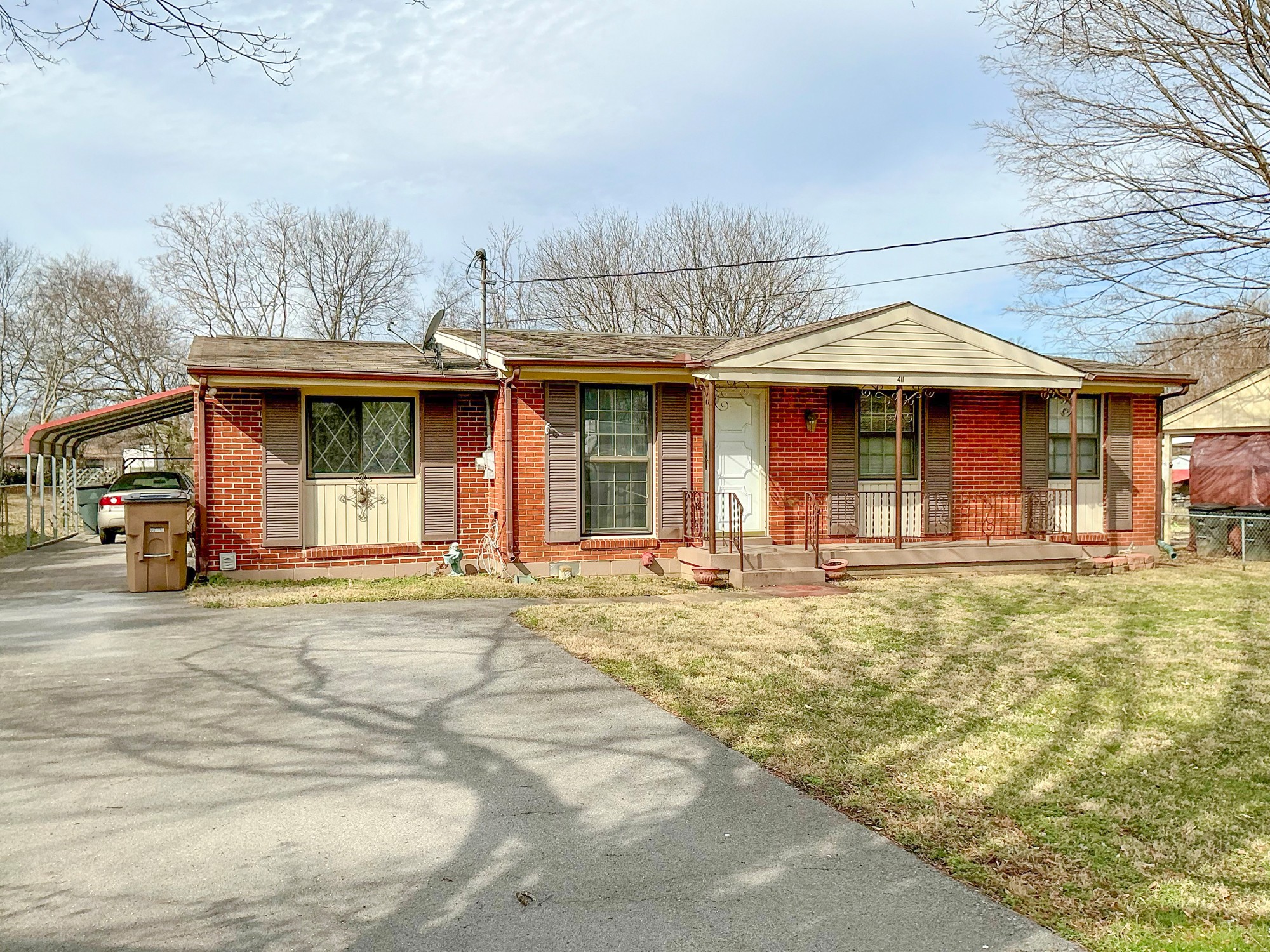 411 Marwood Ct Property Photo 1
