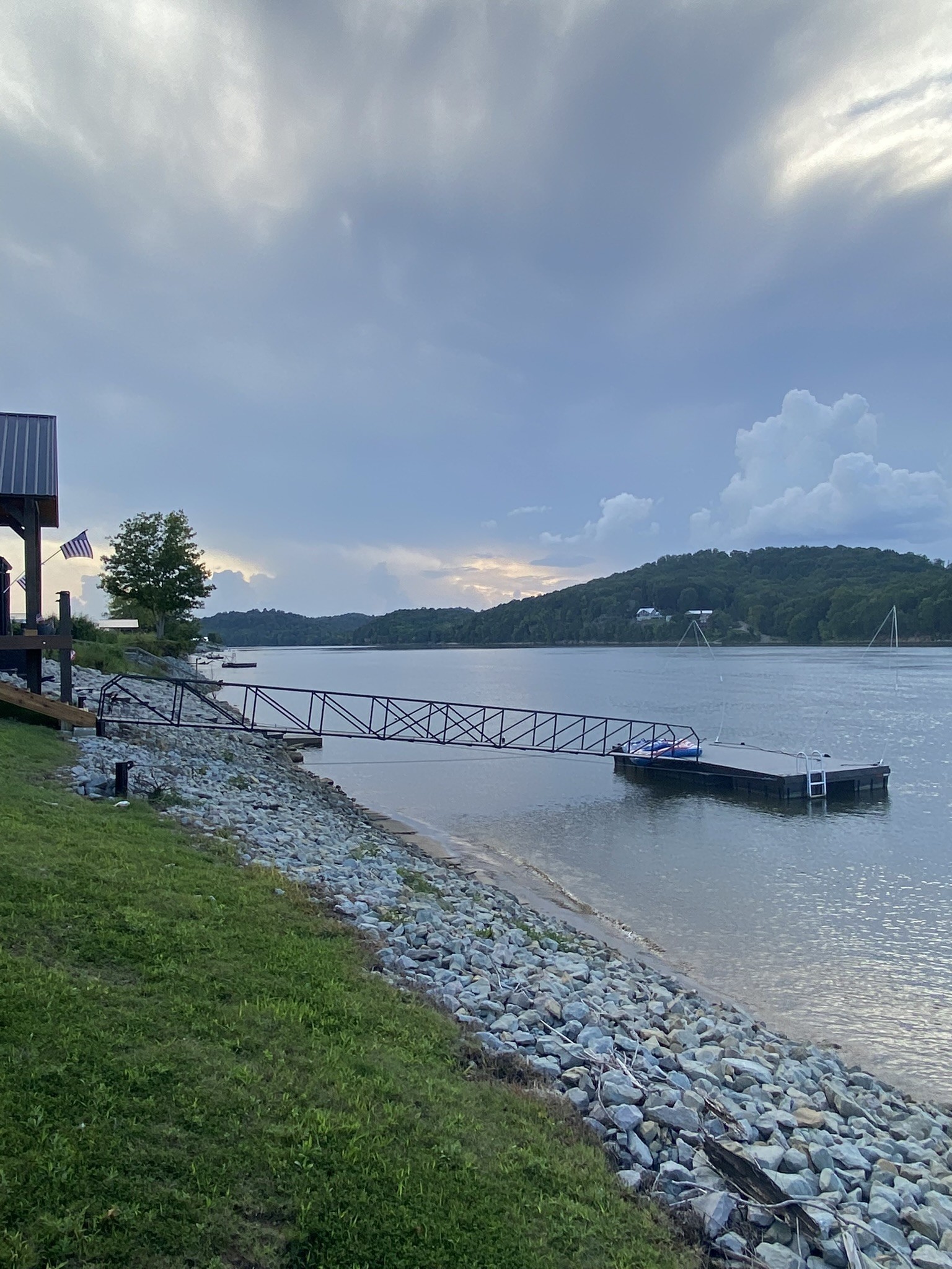 831 River Front Dr Property Photo 16
