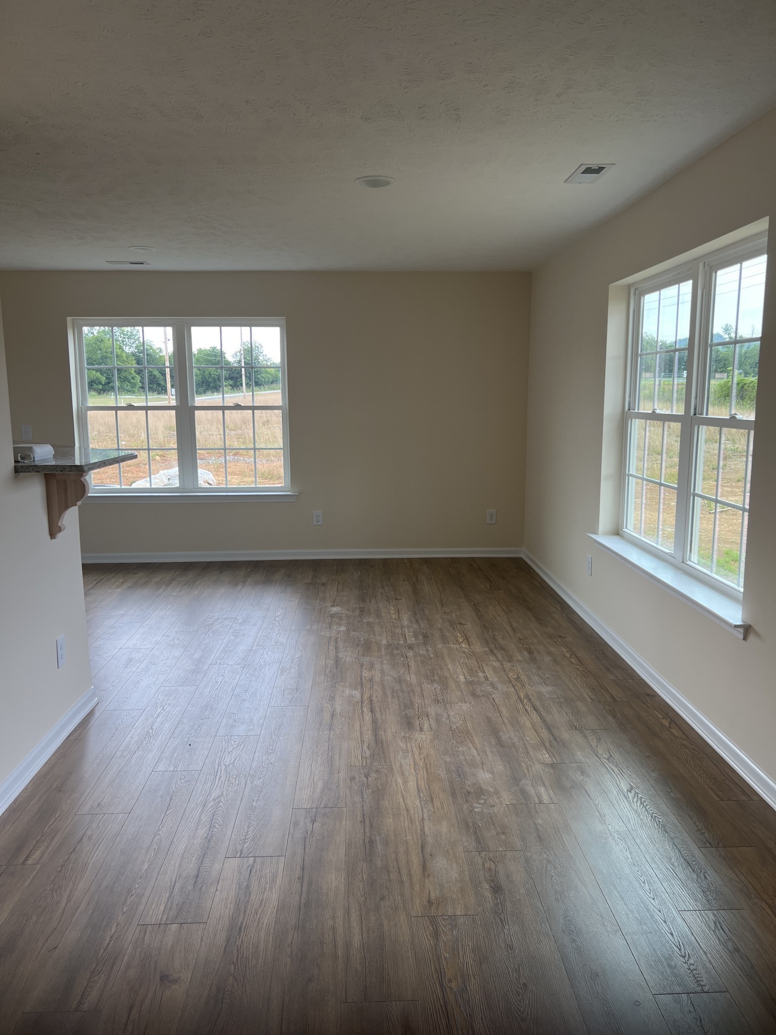 300 Dorsch Rd Property Photo 10