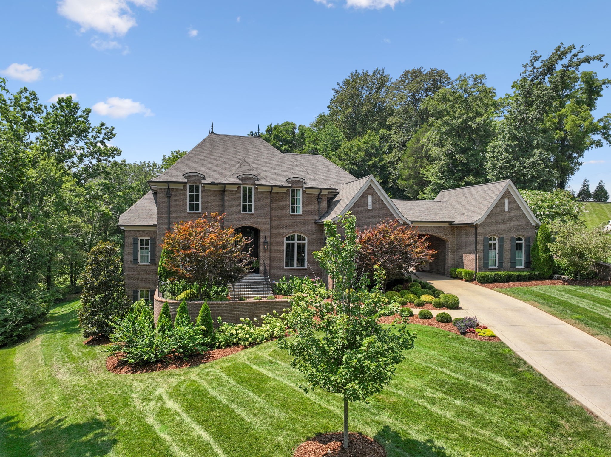 12 Camel Back Ct Property Photo 3