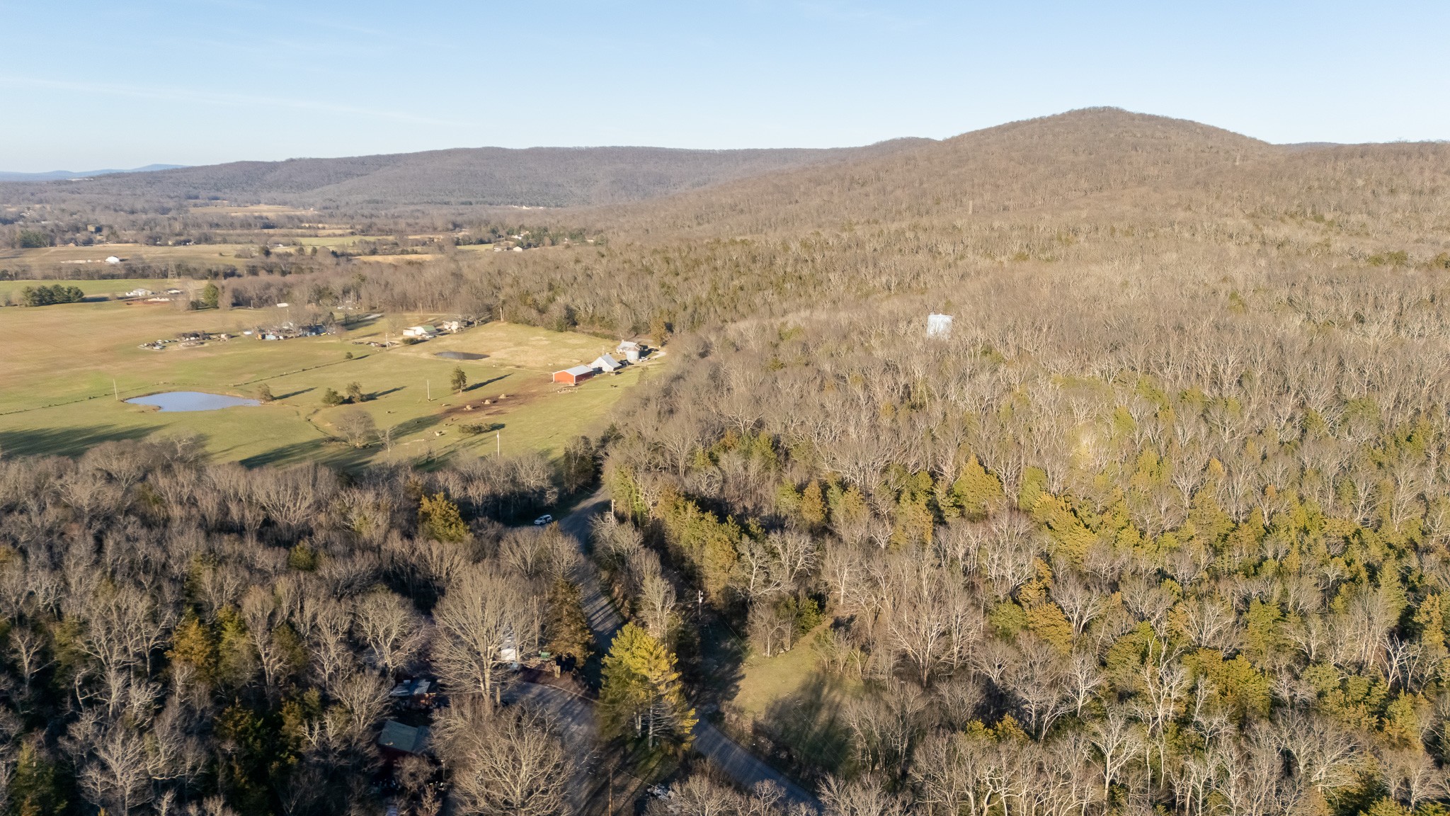 2558 Greenhaw Rd Property Photo 4