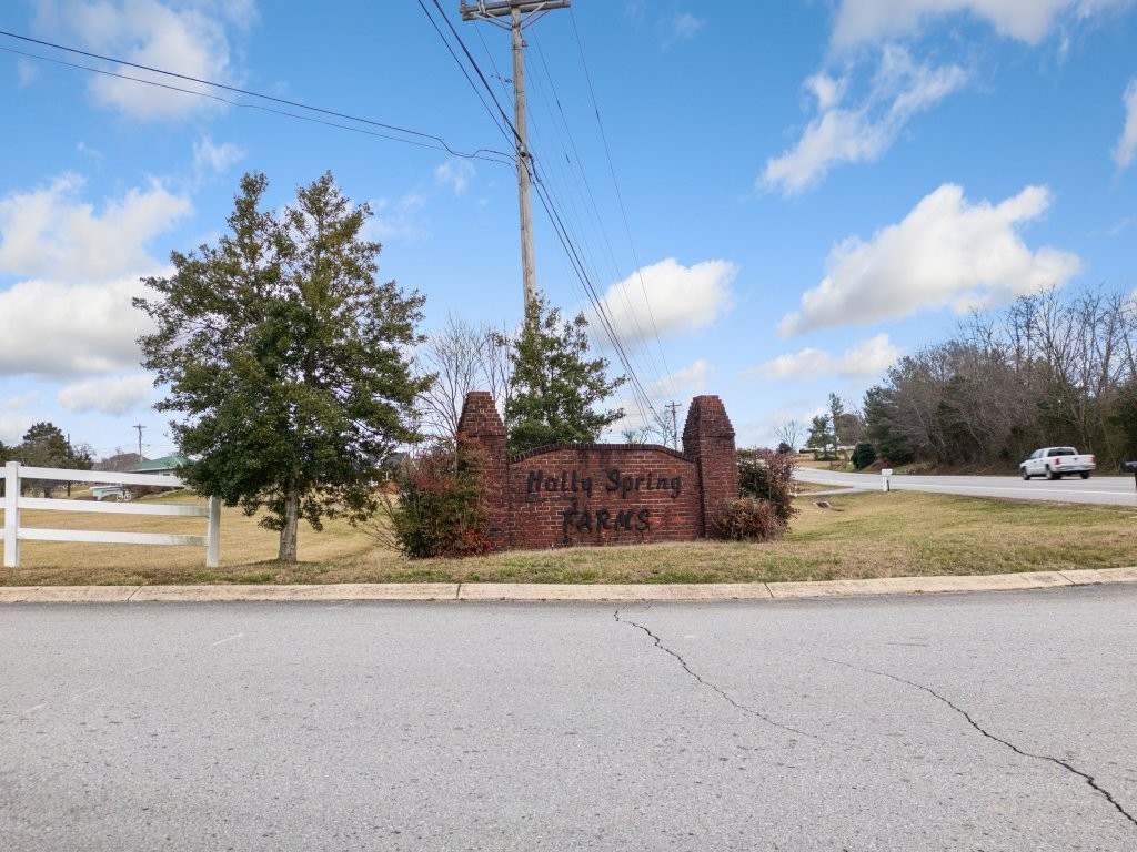 2169 Foster Cir Property Photo 7