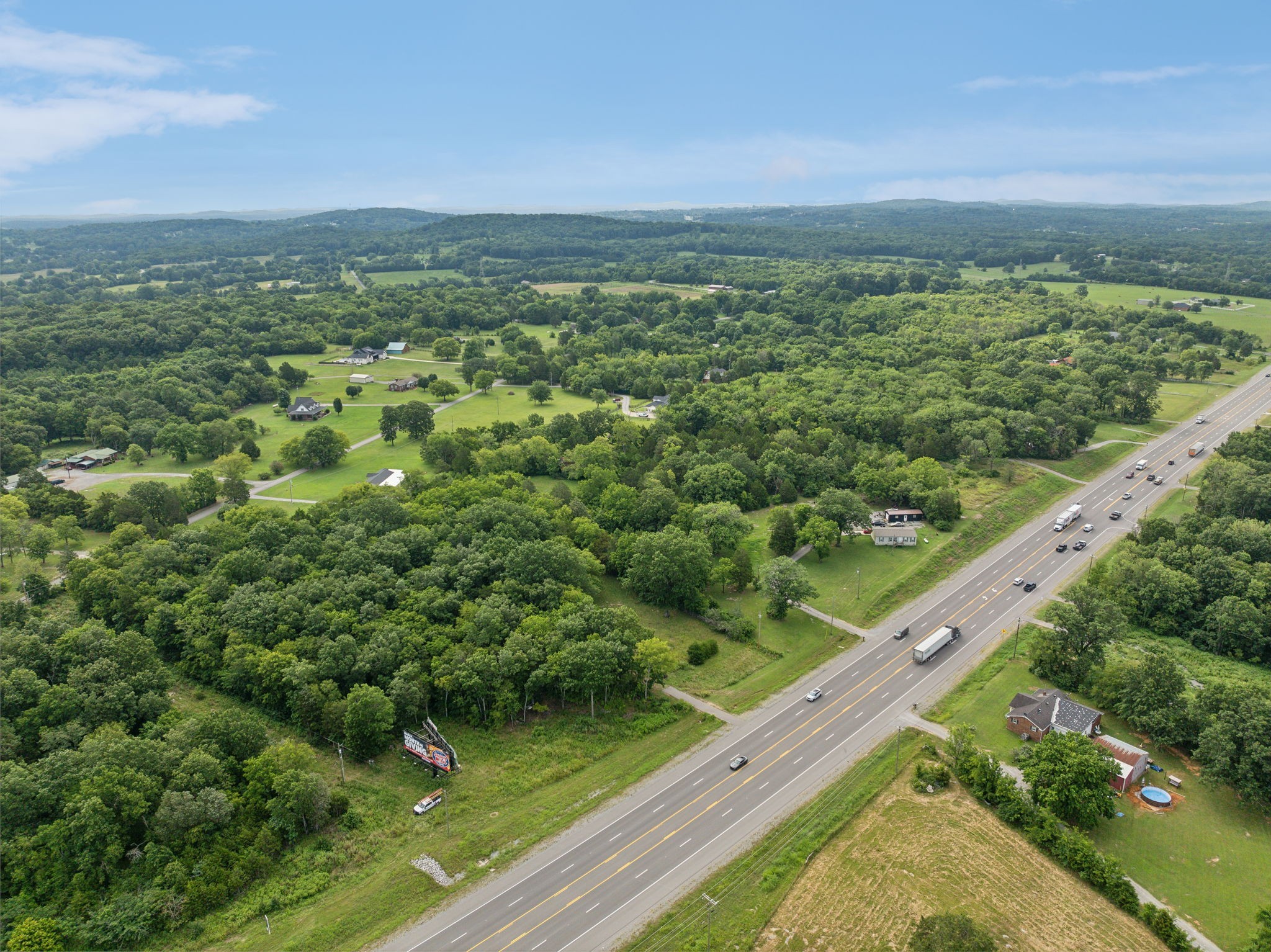 5585 Highway 109 Property Photo 4