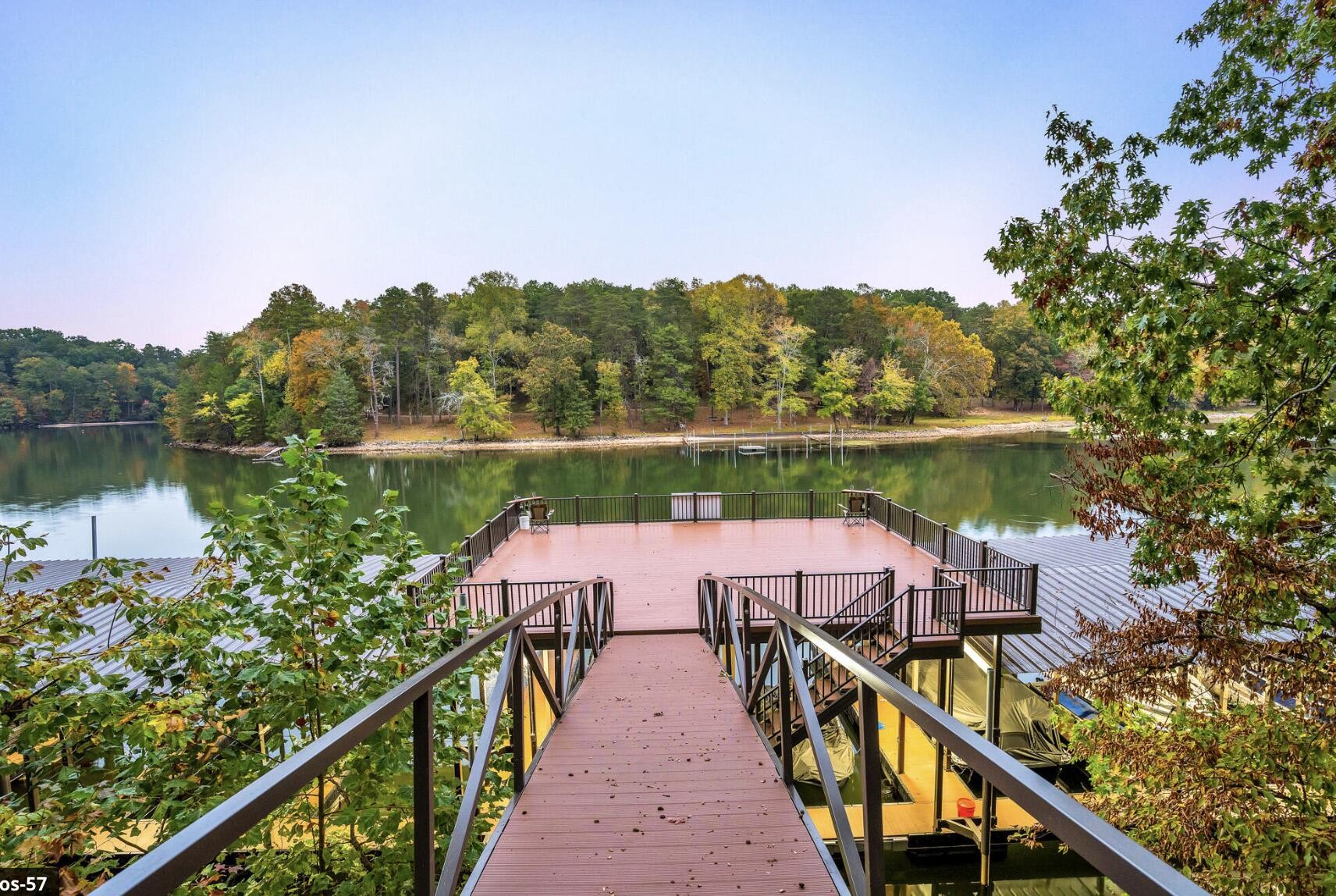 1801 River Breeze Drive Property Photo 3
