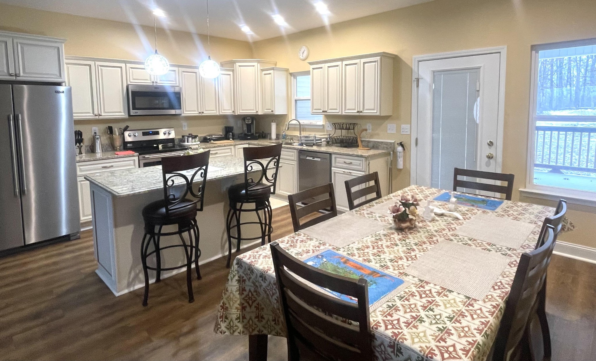 520 Gray Rock View Property Photo 14