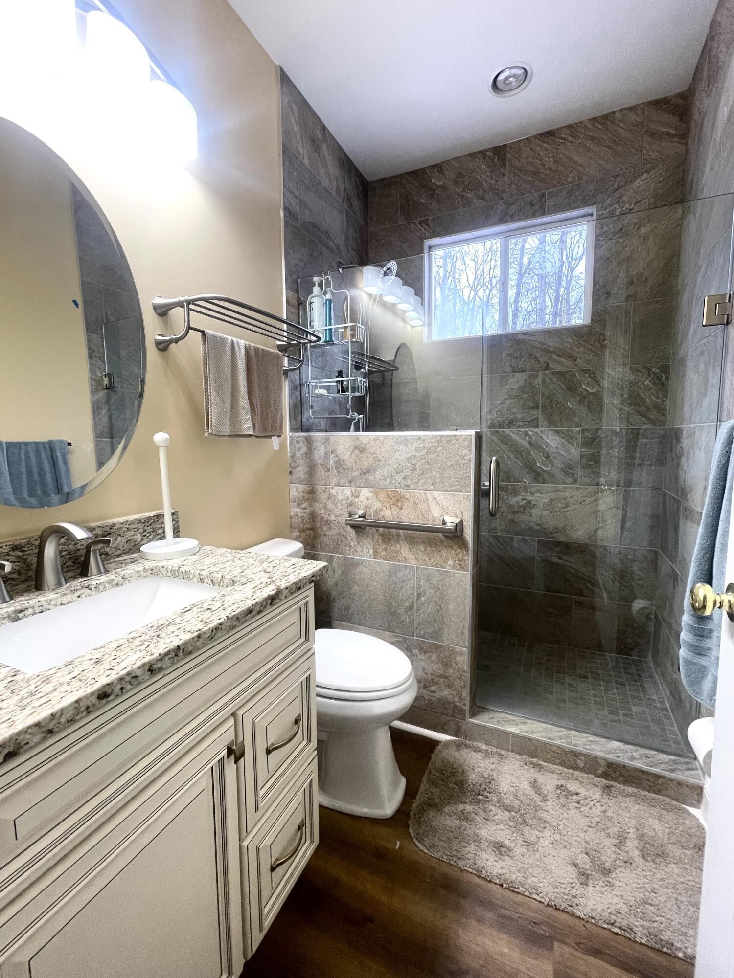 520 Gray Rock View Property Photo 20