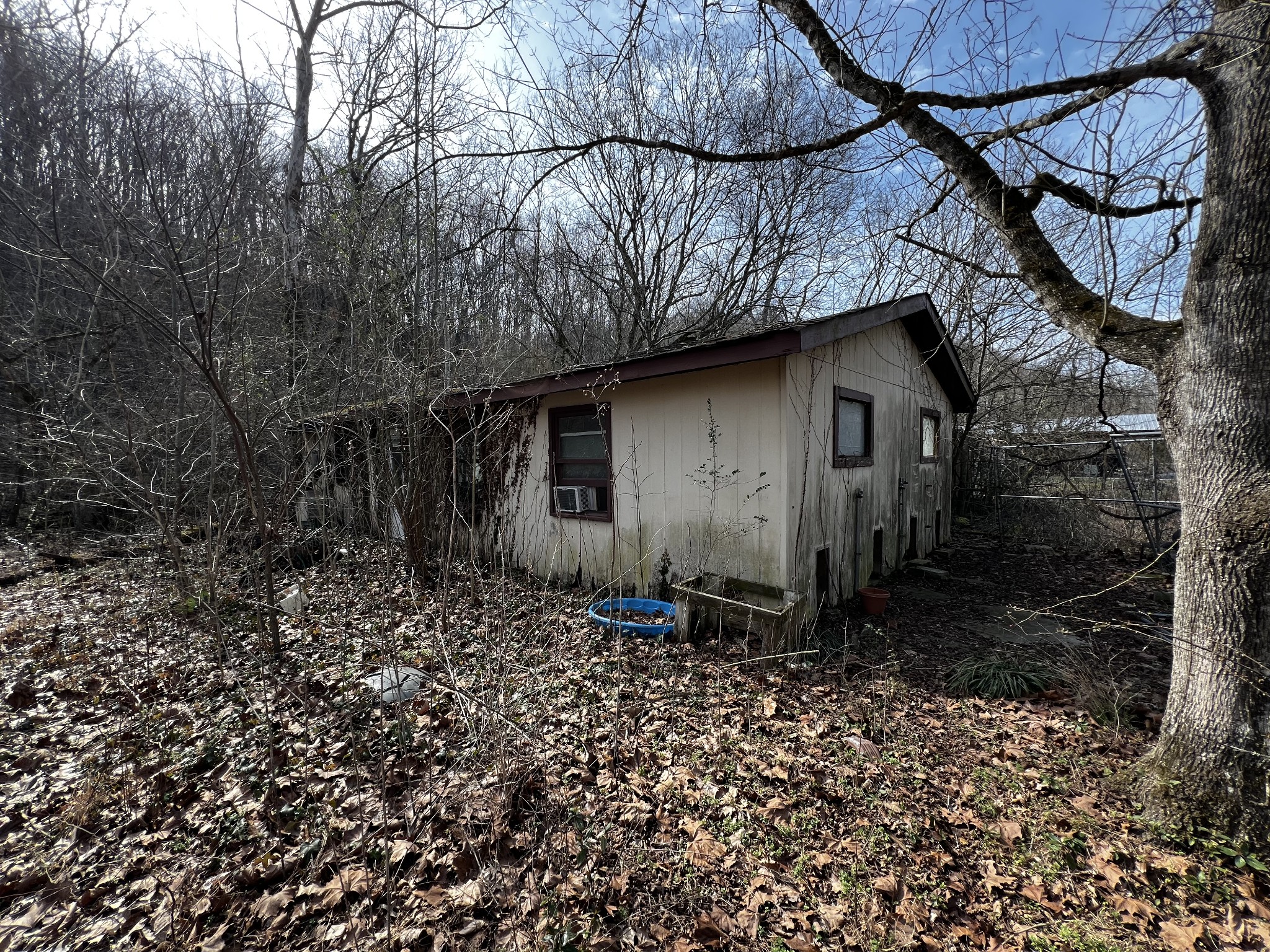 4091 New Highway 96, W Property Photo 16