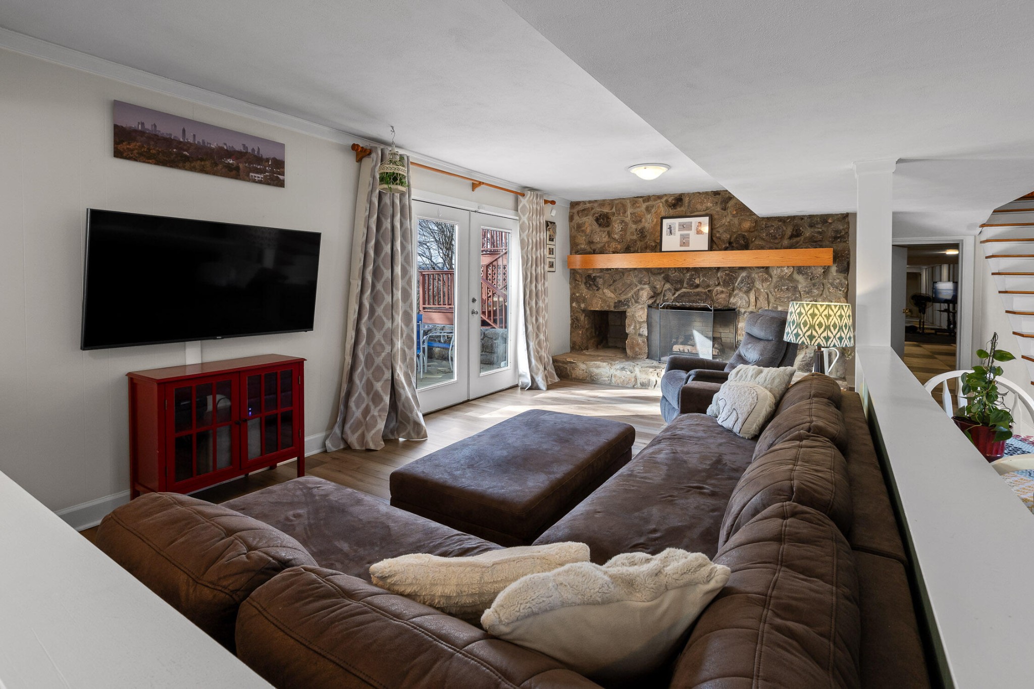 4735 Lake Hills Circle Property Photo 24