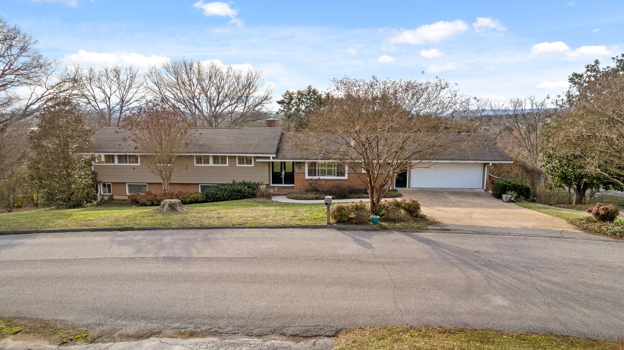4735 Lake Hills Circle Property Photo 58