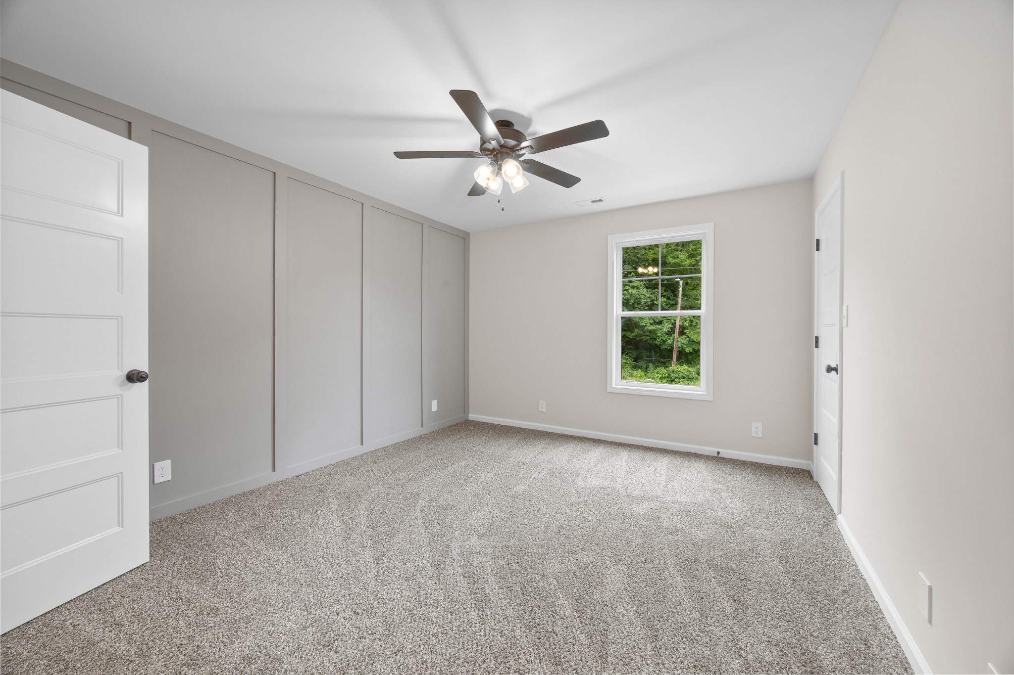 166 Oak St Property Photo 17