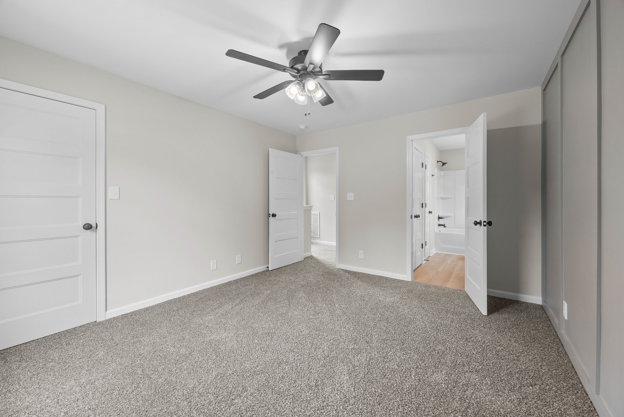 166 Oak St Property Photo 18