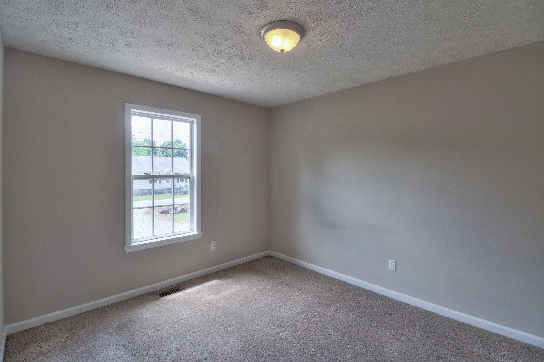 117 Kingwood Avenue Property Photo 9