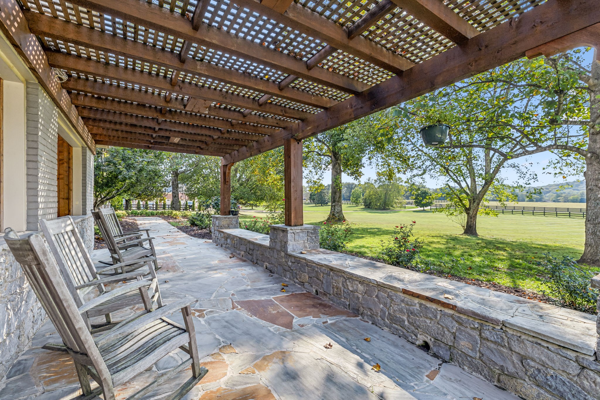2864 Sawyer Bend Rd Property Photo 8