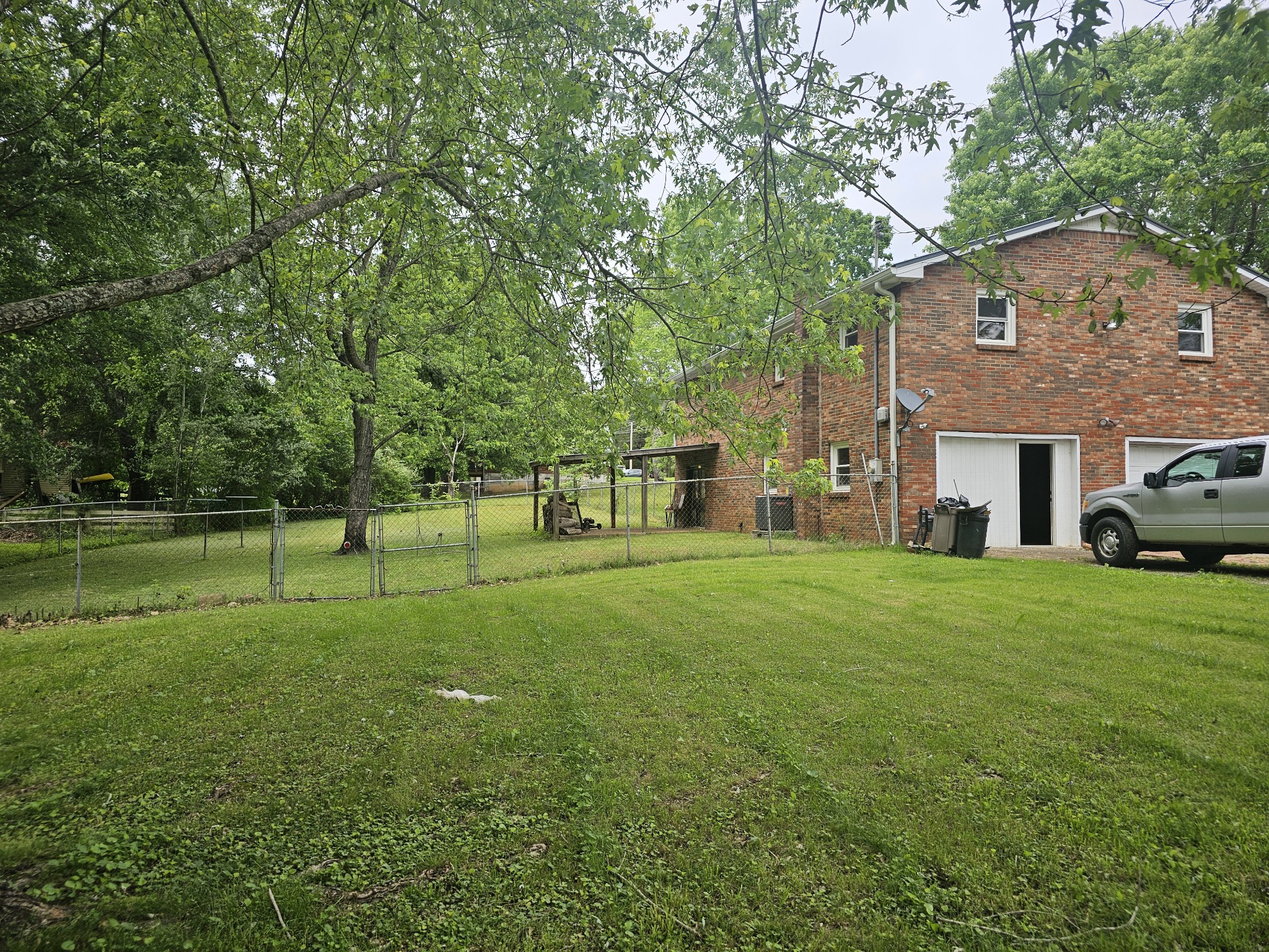 1207 Old Charlotte Rd Property Photo 2