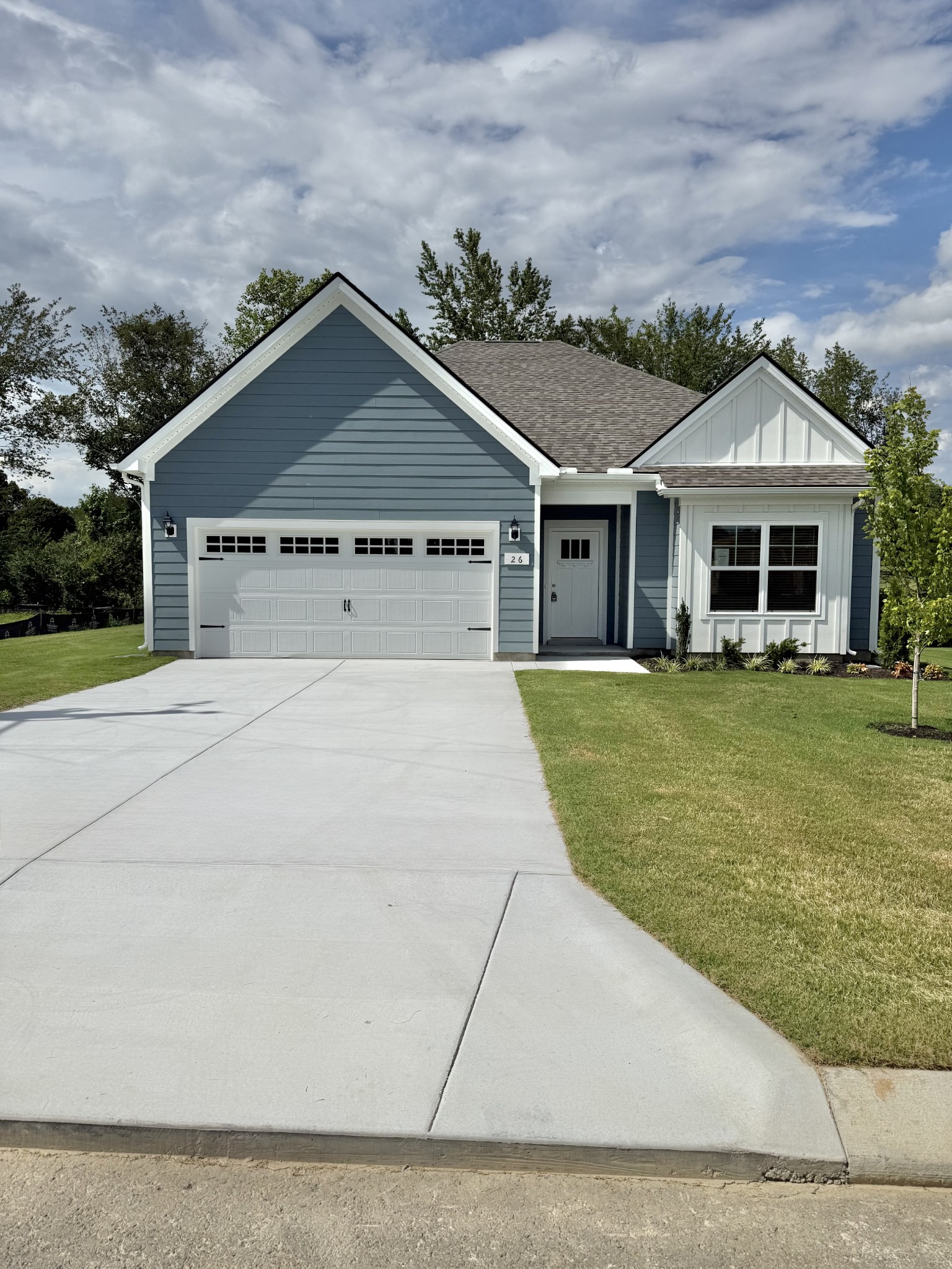 26 Country Circle Property Photo 1