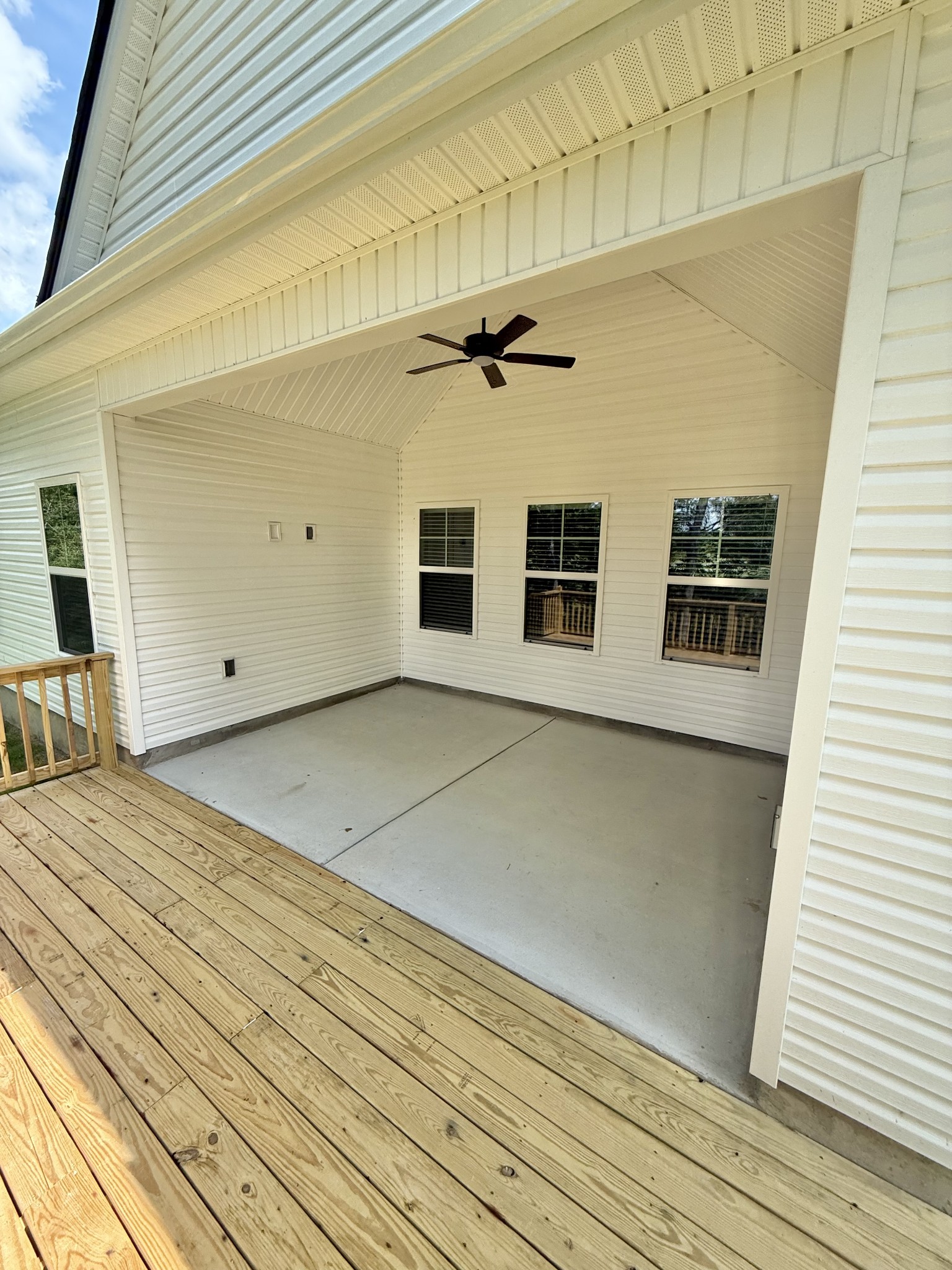 26 Country Circle Property Photo 9