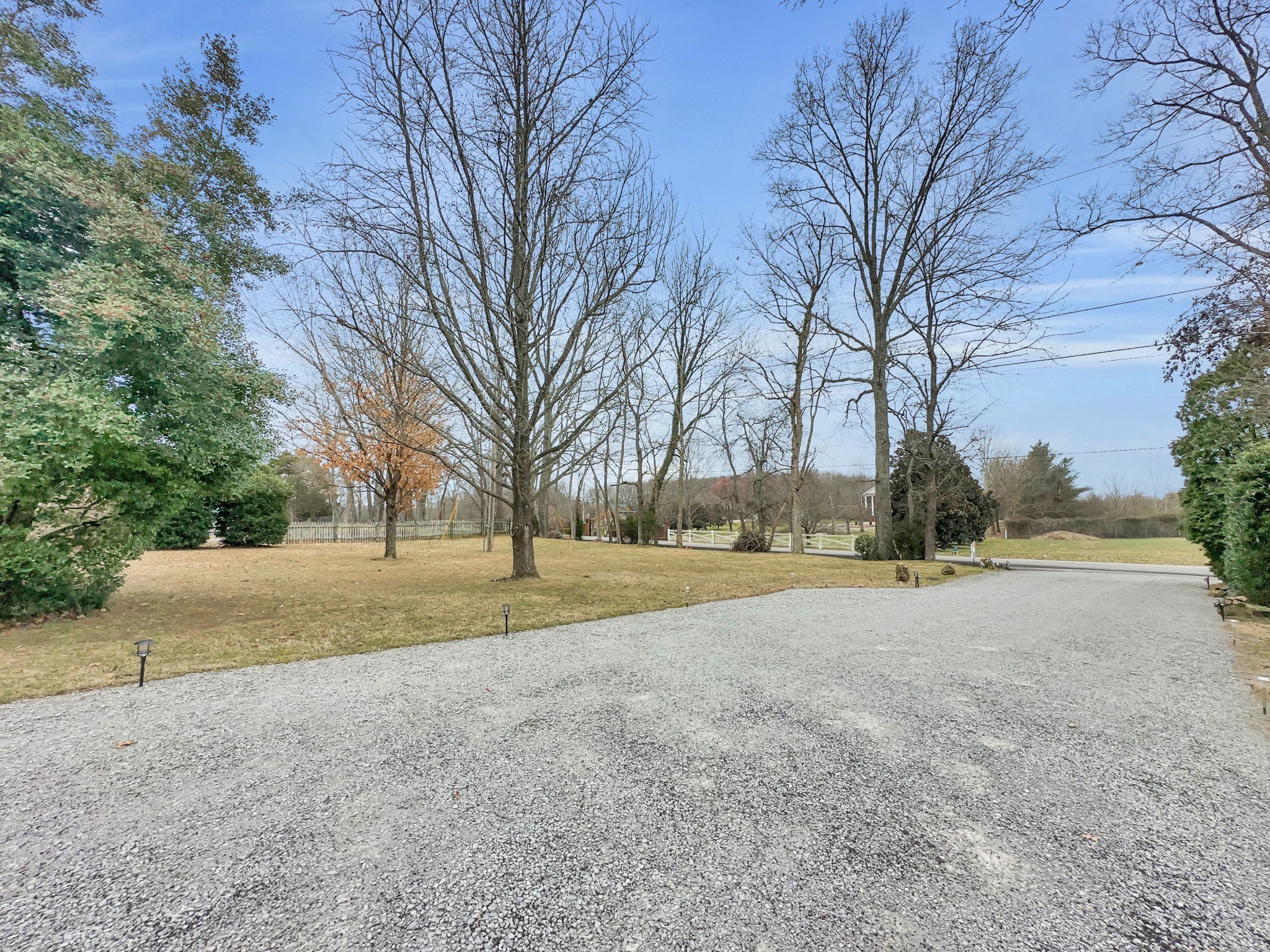 1430 Powell Grove Rd Property Photo 3