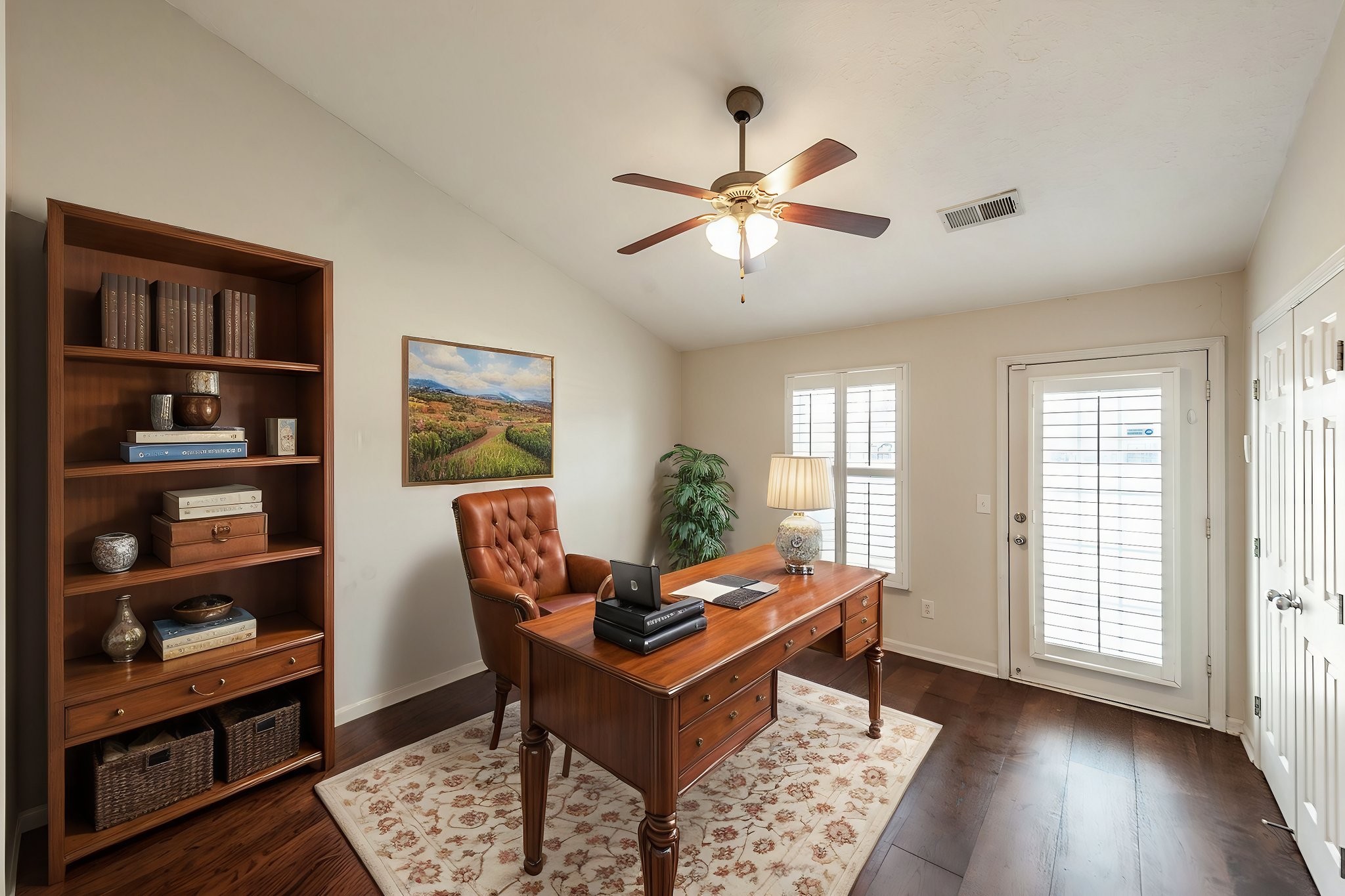 395 Devon Chase Hl Property Photo 8