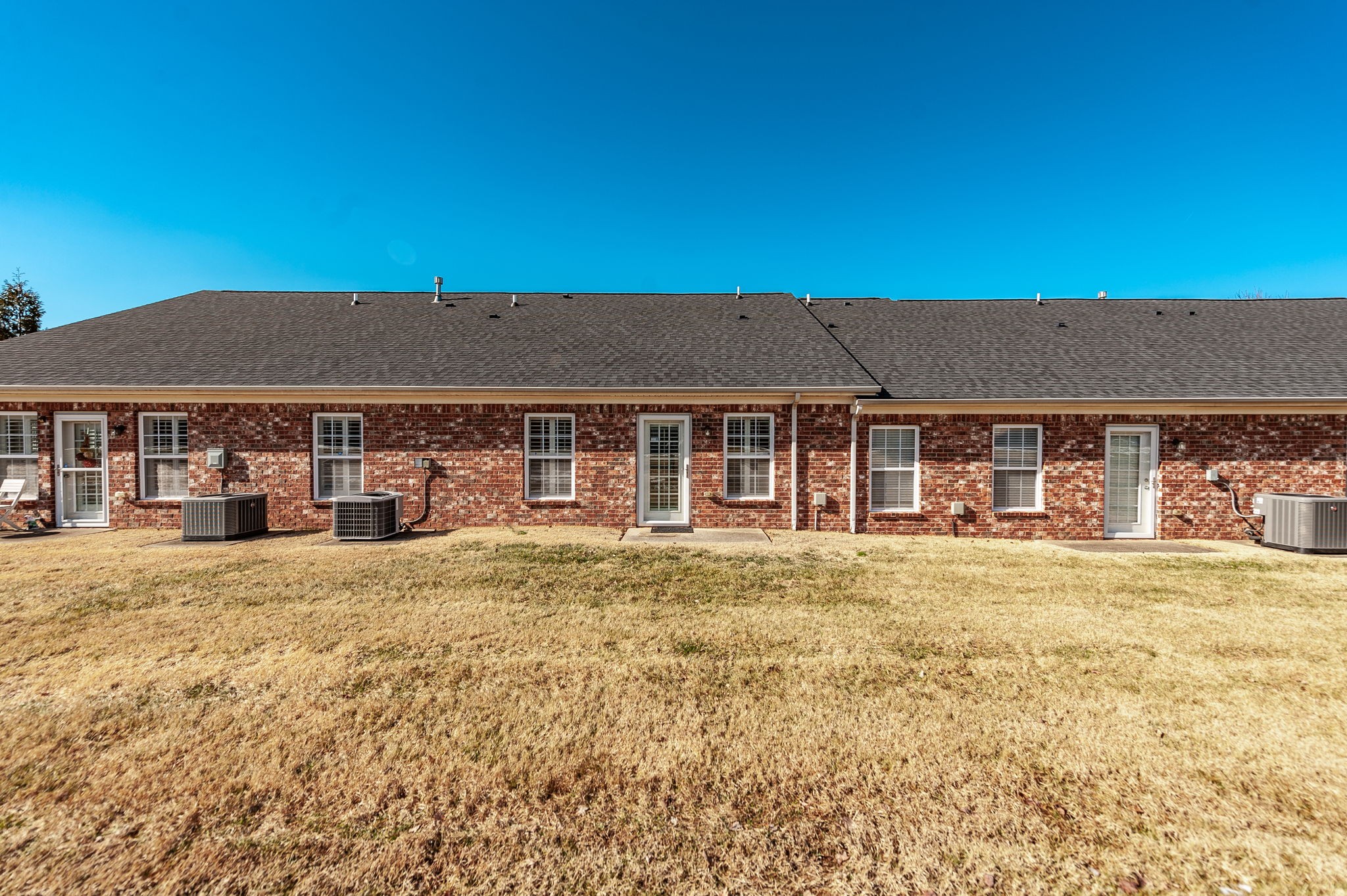 395 Devon Chase Hl Property Photo 18