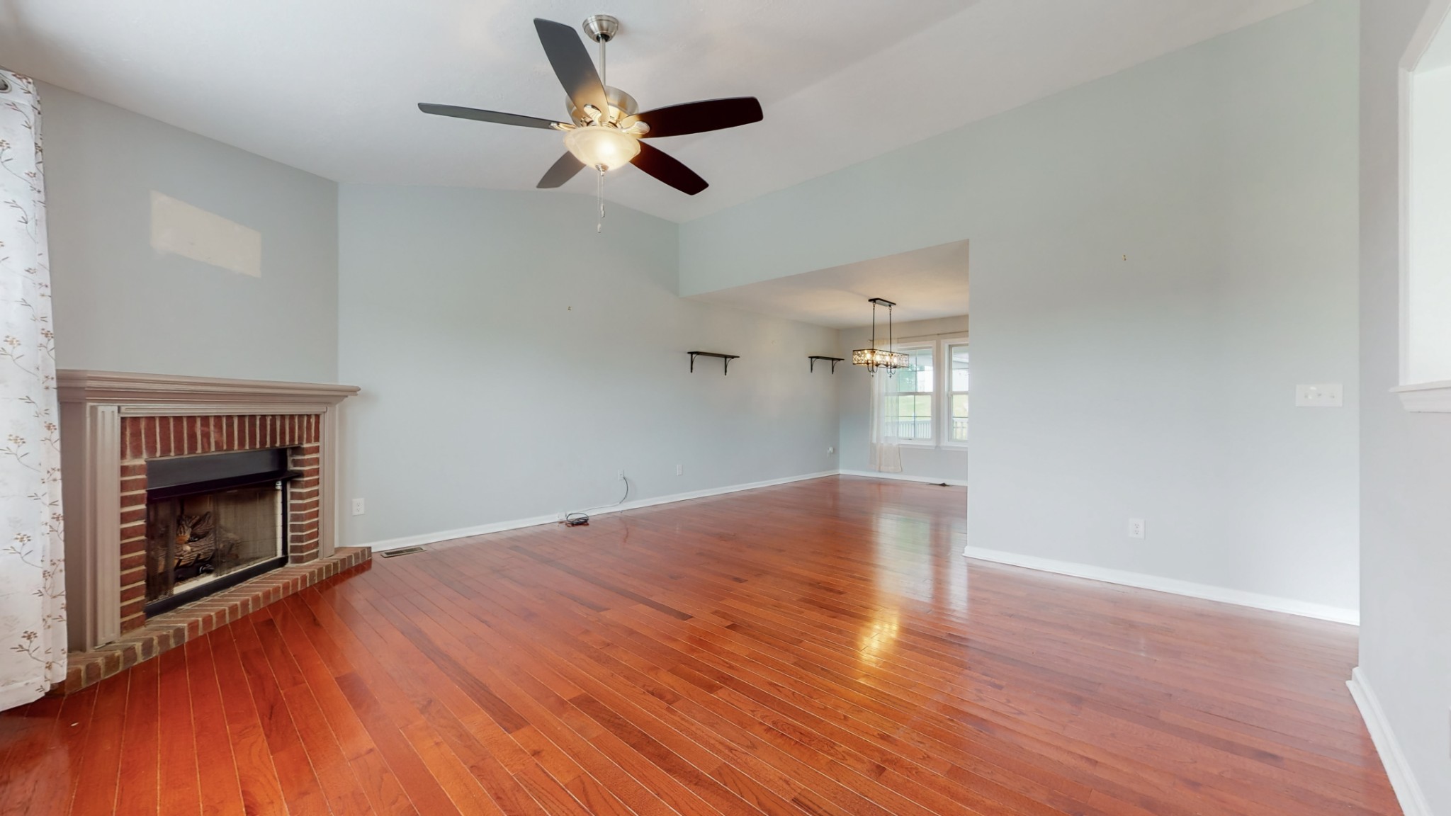 1504 Potter Dr Property Photo 3