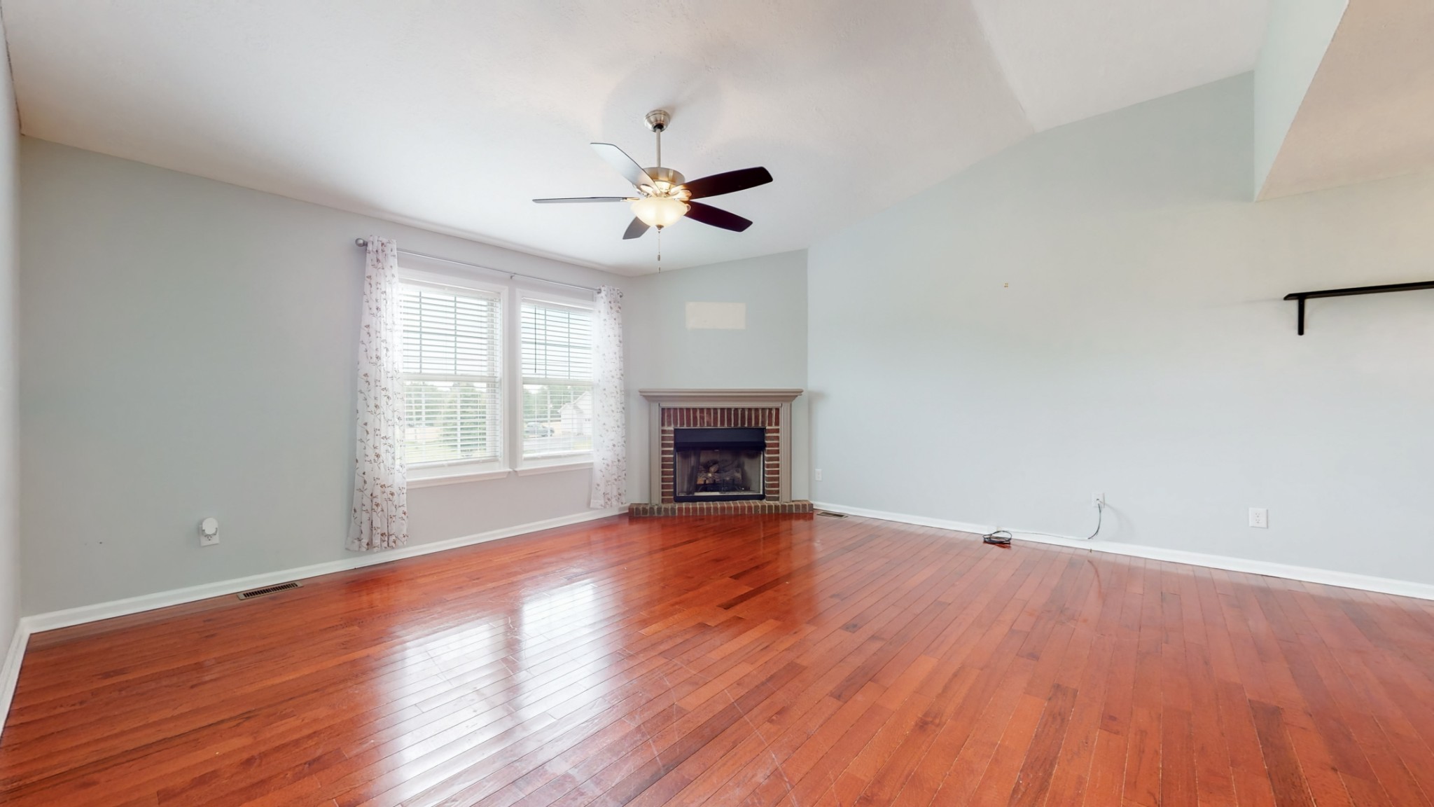 1504 Potter Dr Property Photo 6