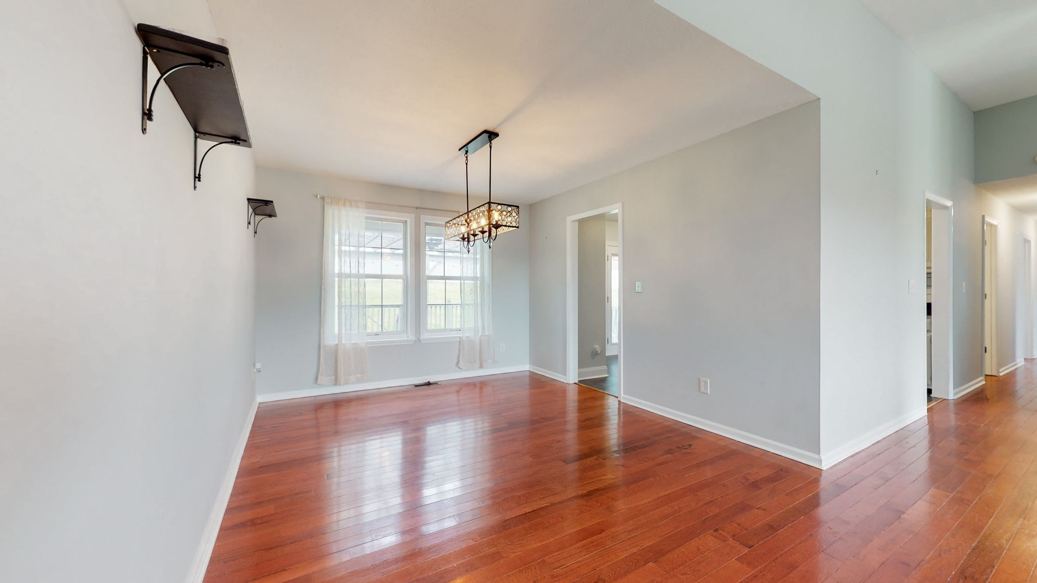 1504 Potter Dr Property Photo 10