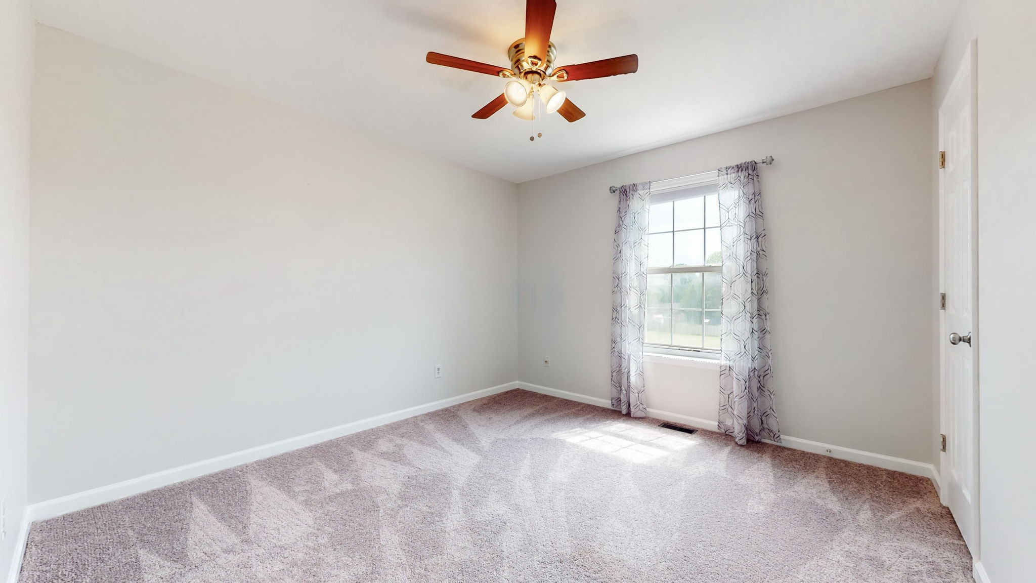 1504 Potter Dr Property Photo 21