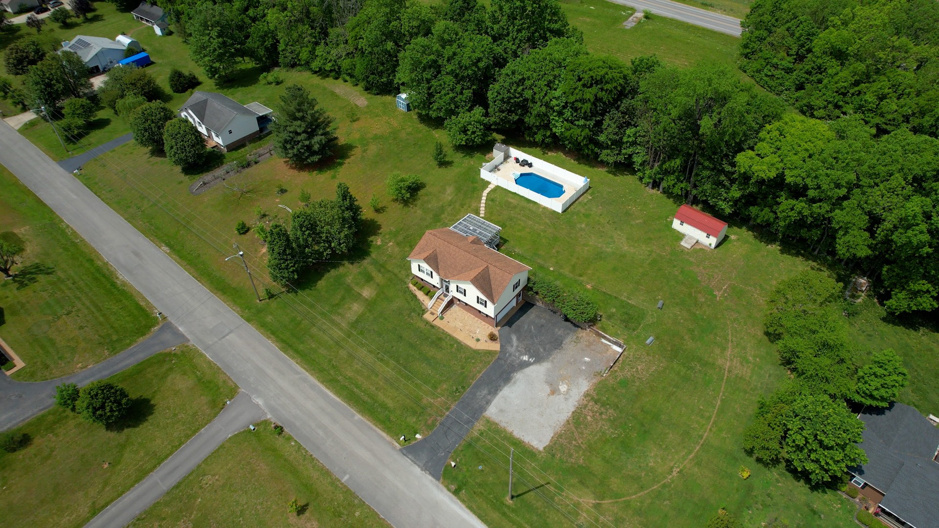 1504 Potter Dr Property Photo 37