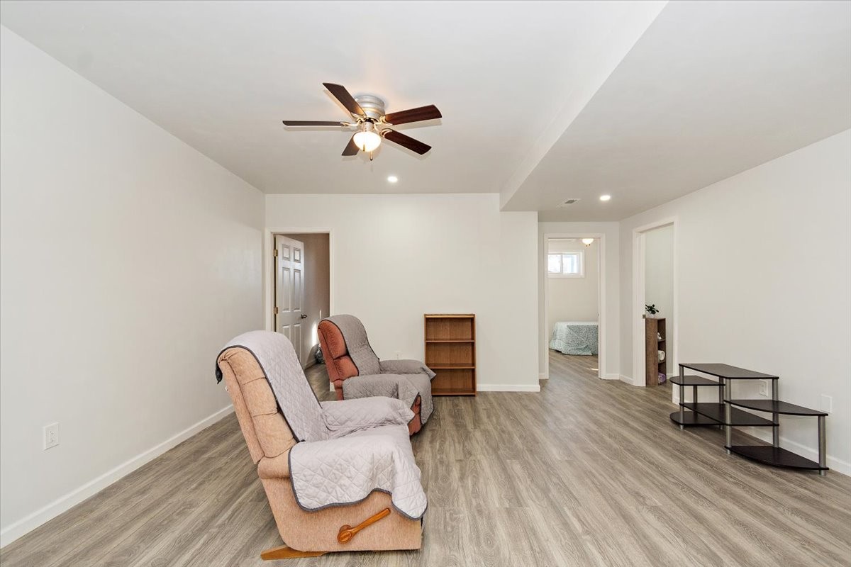 145 Crenshaw Rd Property Photo 4