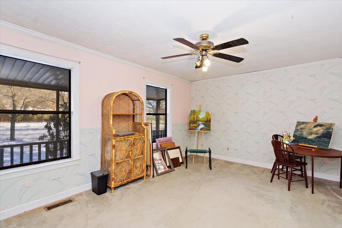 145 Crenshaw Rd Property Photo 8