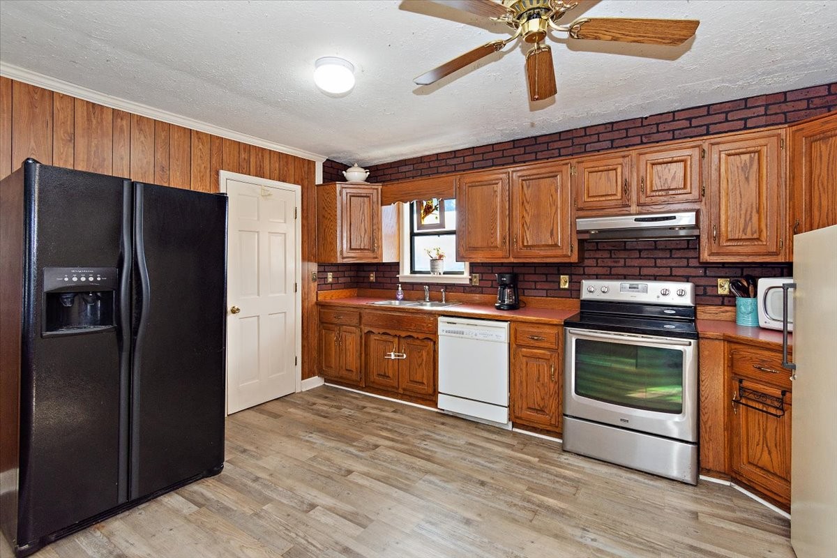 145 Crenshaw Rd Property Photo 17