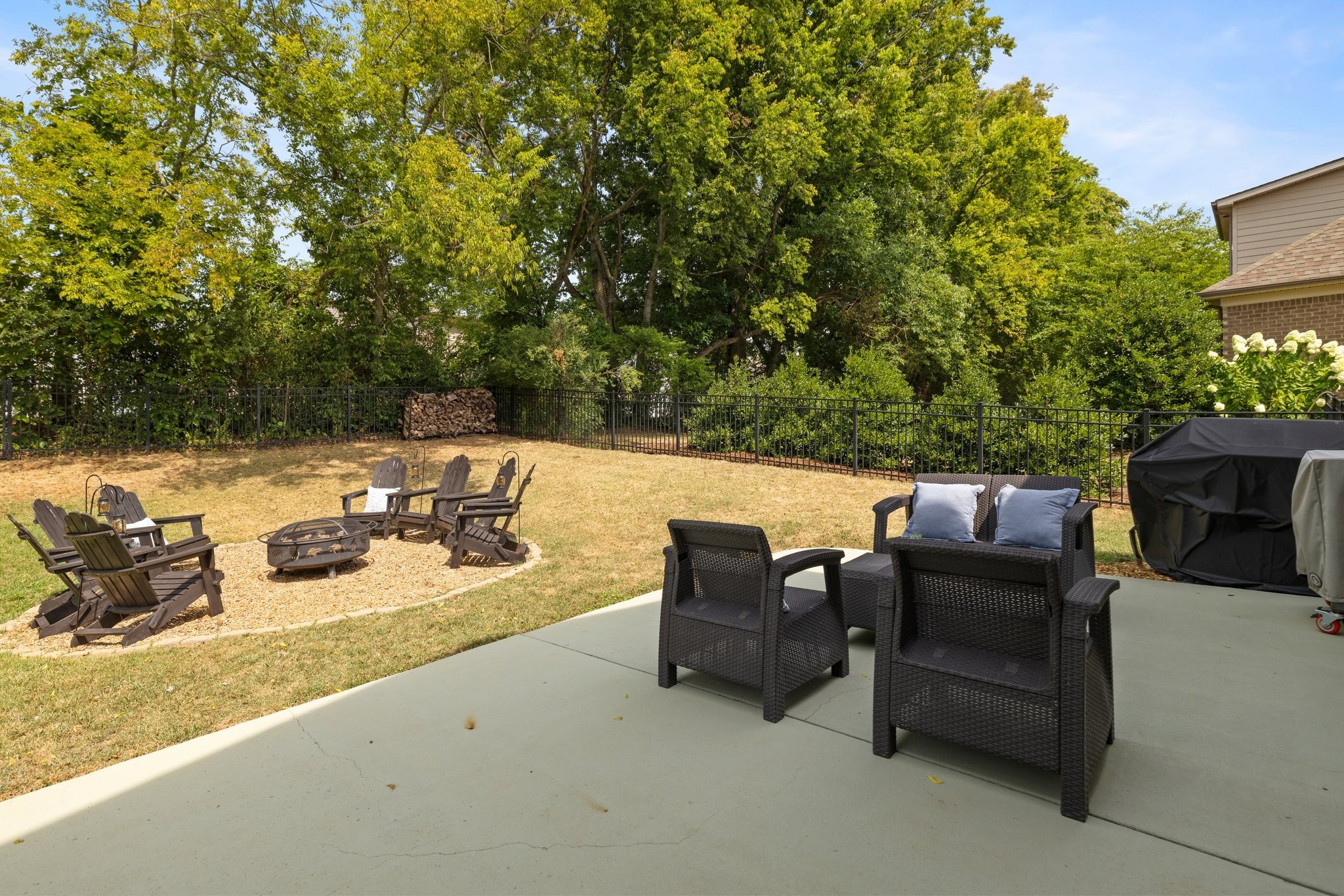 1389 Round Hill Ln Property Photo 68