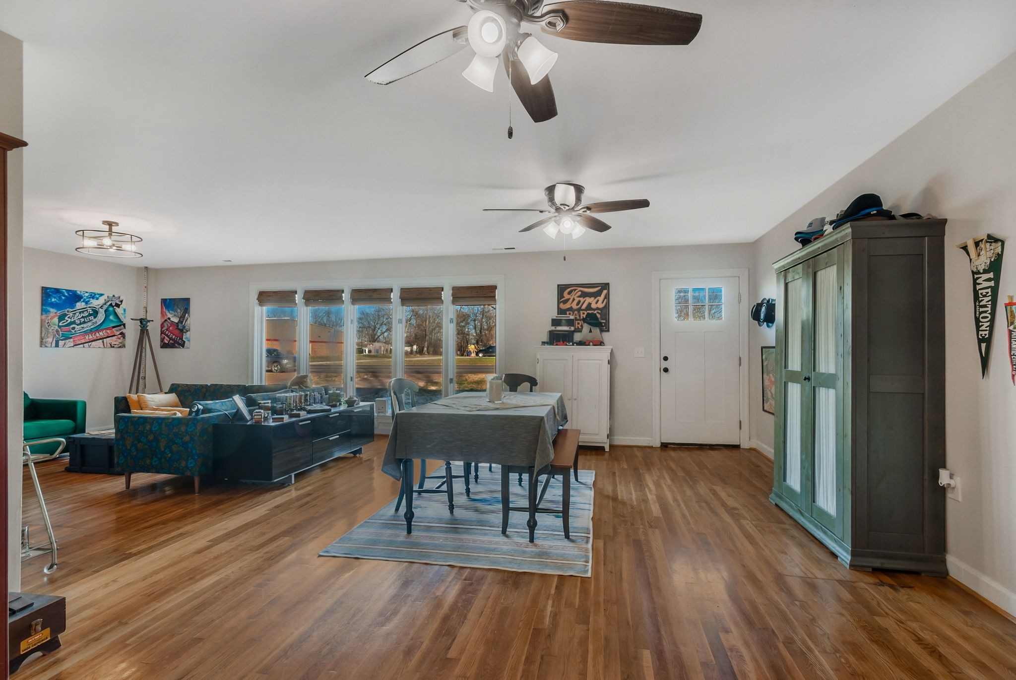 20 S Walnut St Property Photo 8