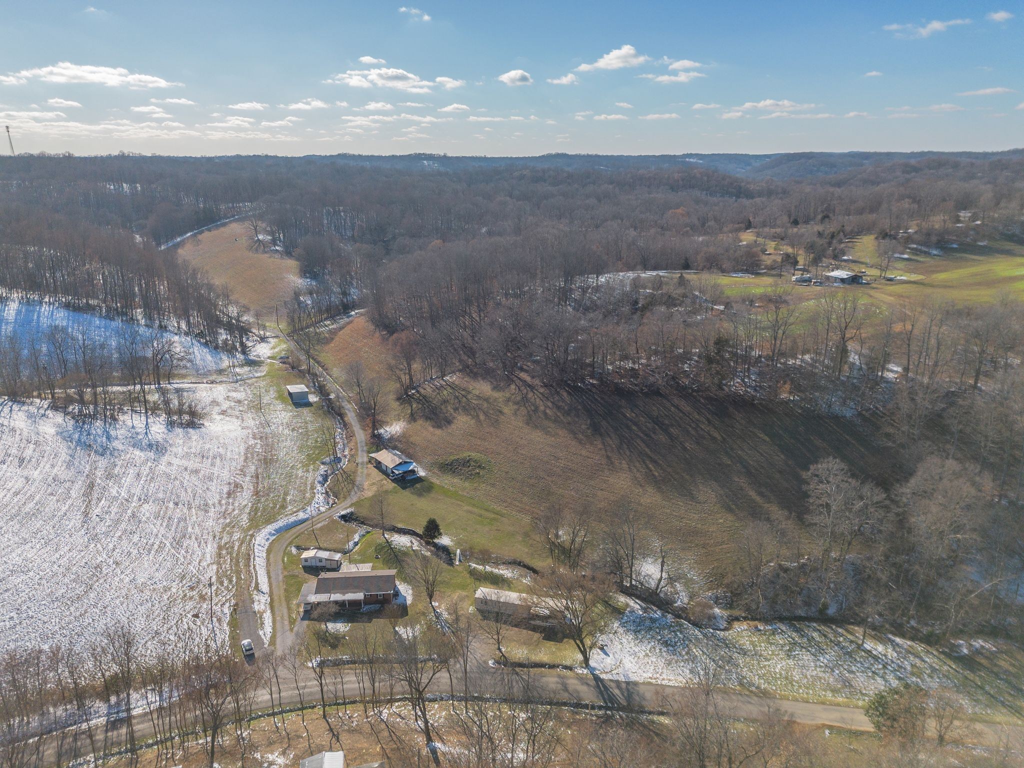 3356 Tanyard Hollow Road Property Photo 1